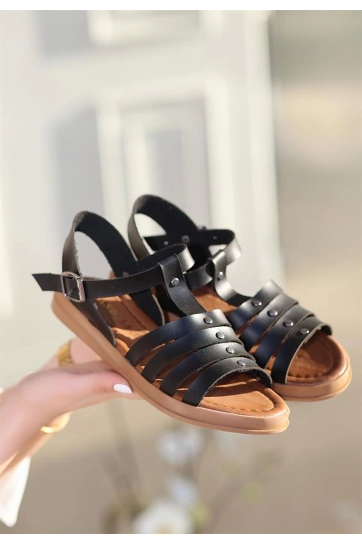 FASHIONLINE-Jikto Black Leather Sandals 2