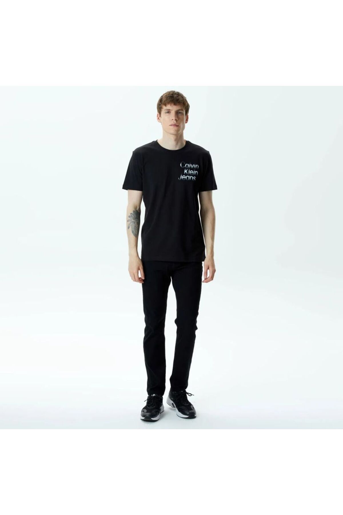 complete the look image