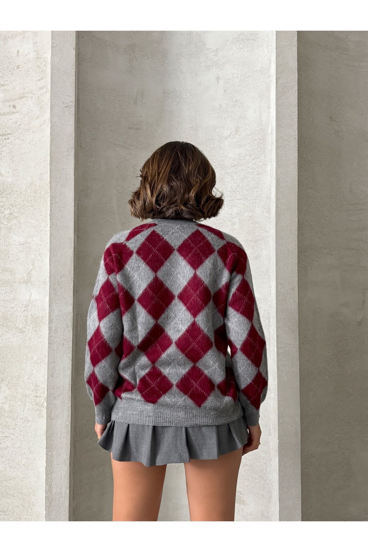 Miss Prova-Crew Neck Sweater - Diamond Pattern, Misska2319 8