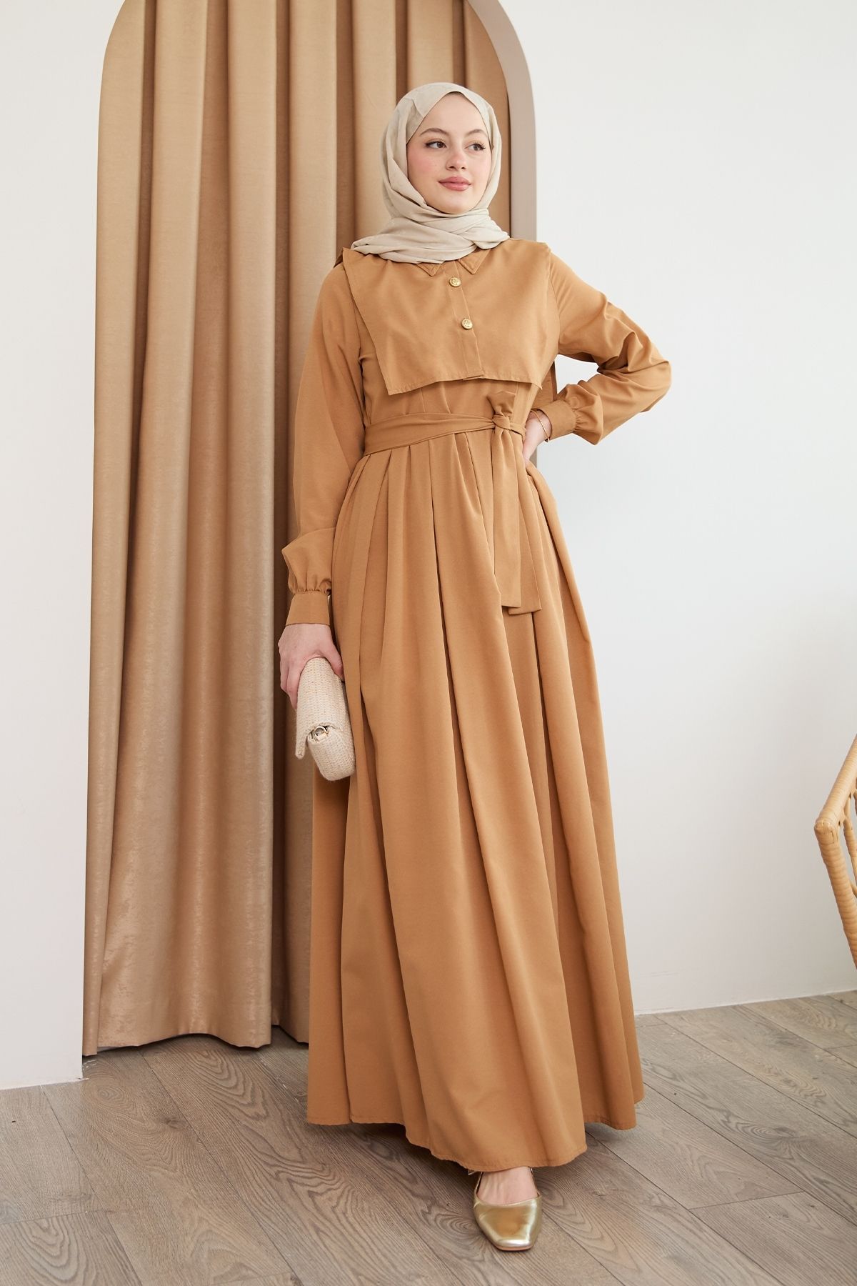 InStyle-Bolero-Kamelkleid mit Knopfdetail 3