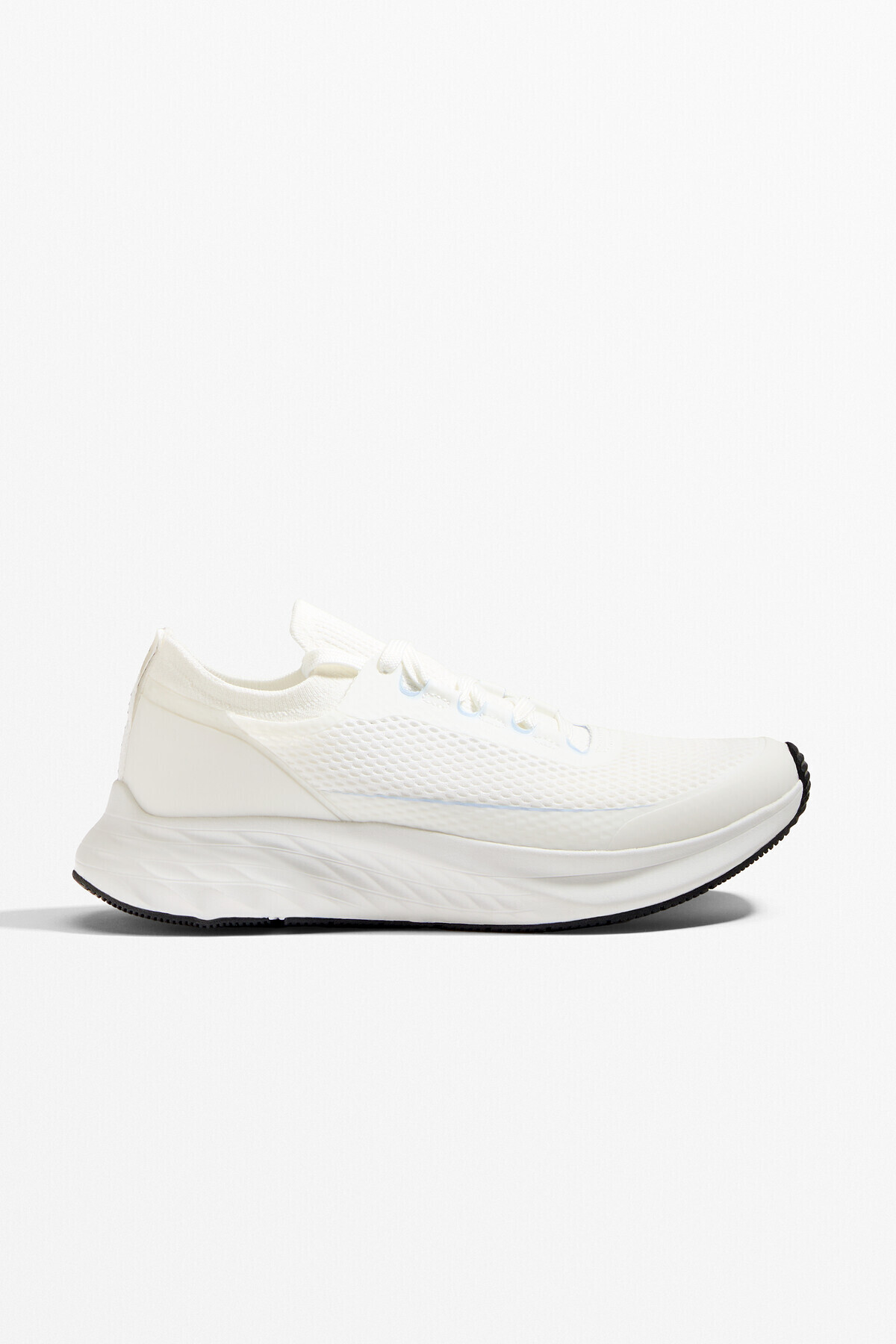 اویشو کفش‌های کتانی توری همه‌کاره