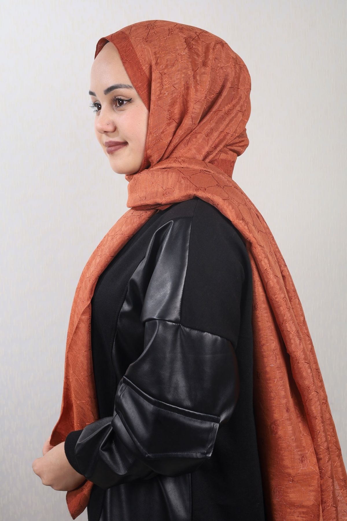 PİRAMİT-Pyramid Monogram Flush Shawl - Pattern-01 - Color-27 1