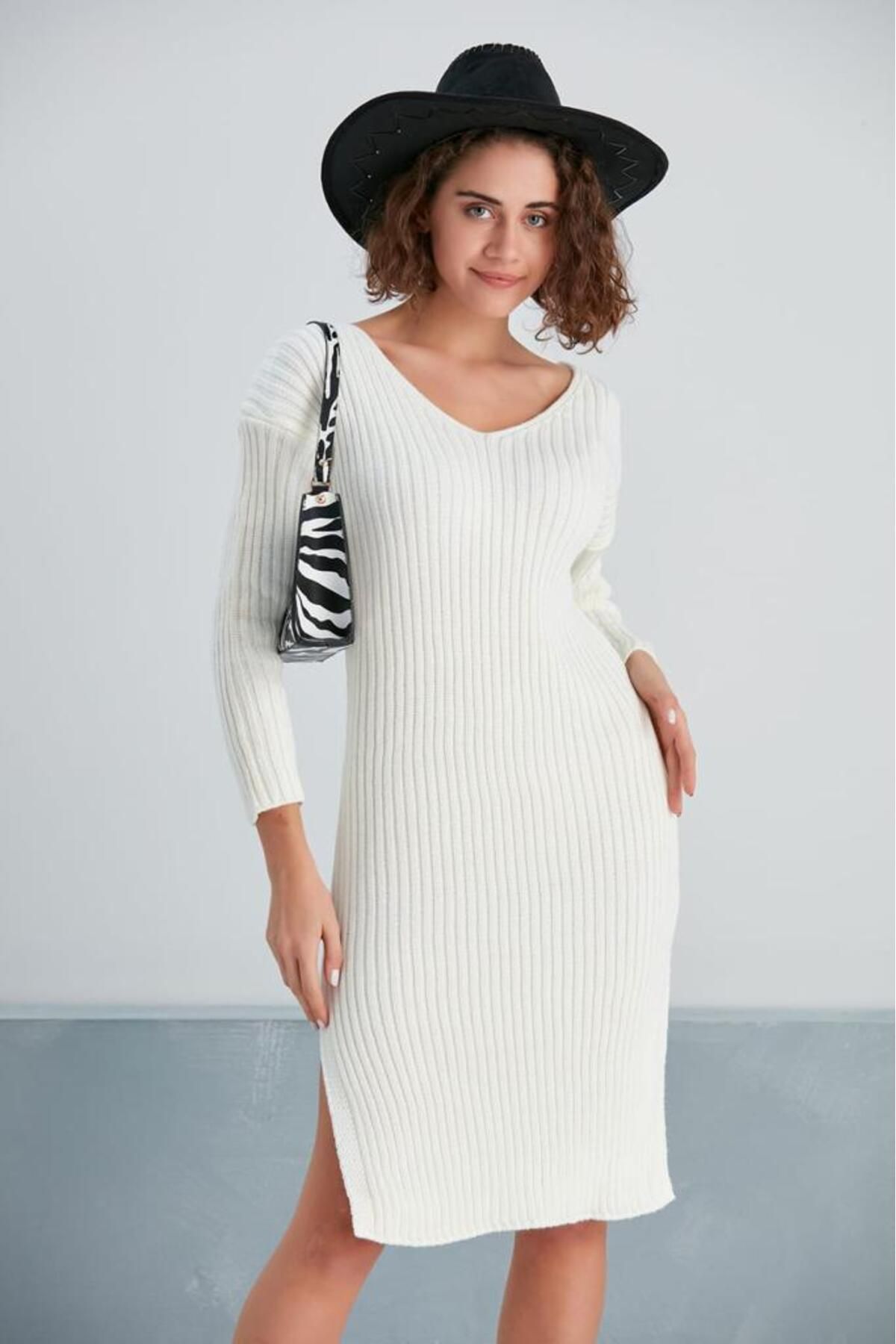 Butikayandon-V-Neck Side Slit Standard Size (36-42) Knitwear Dress 2