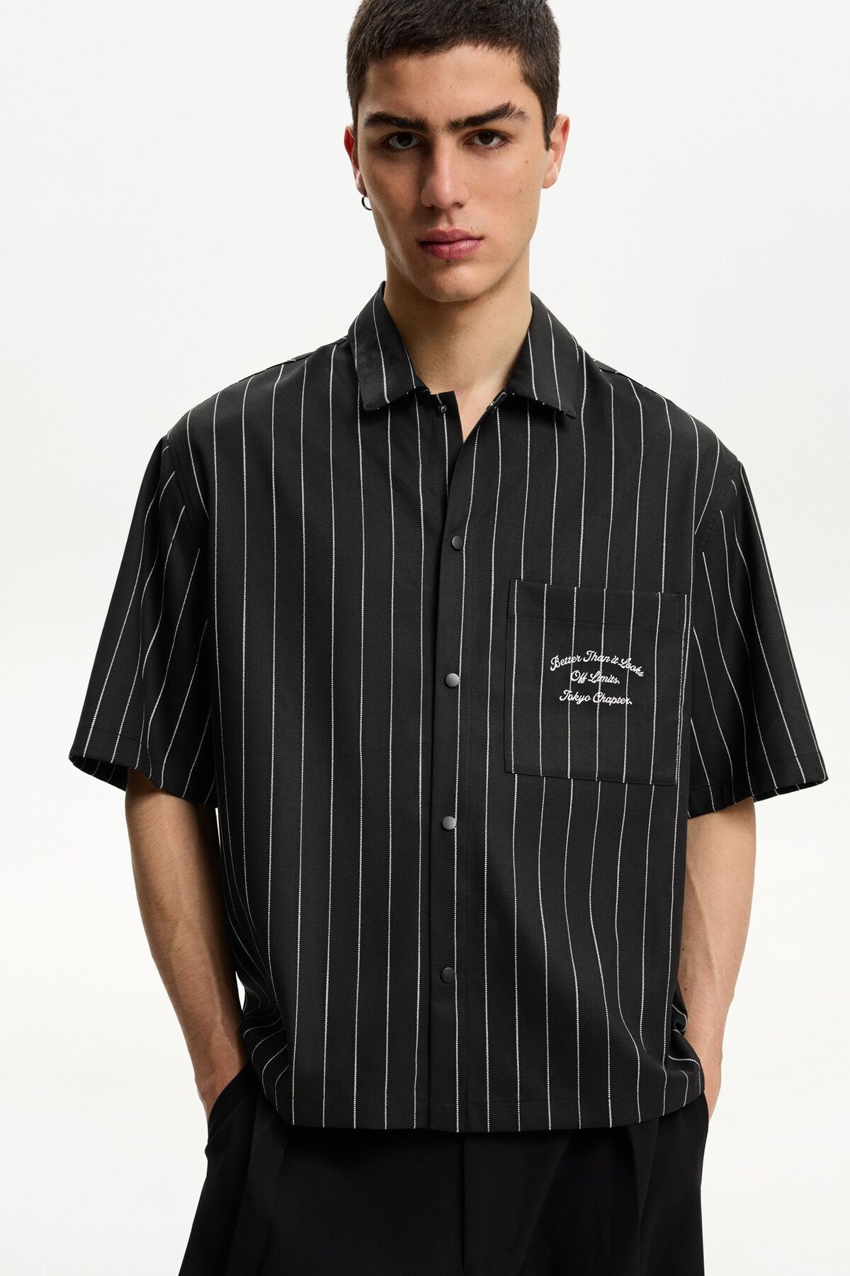 پیراهن آستین کوتاه گلدوزی شده Bershka