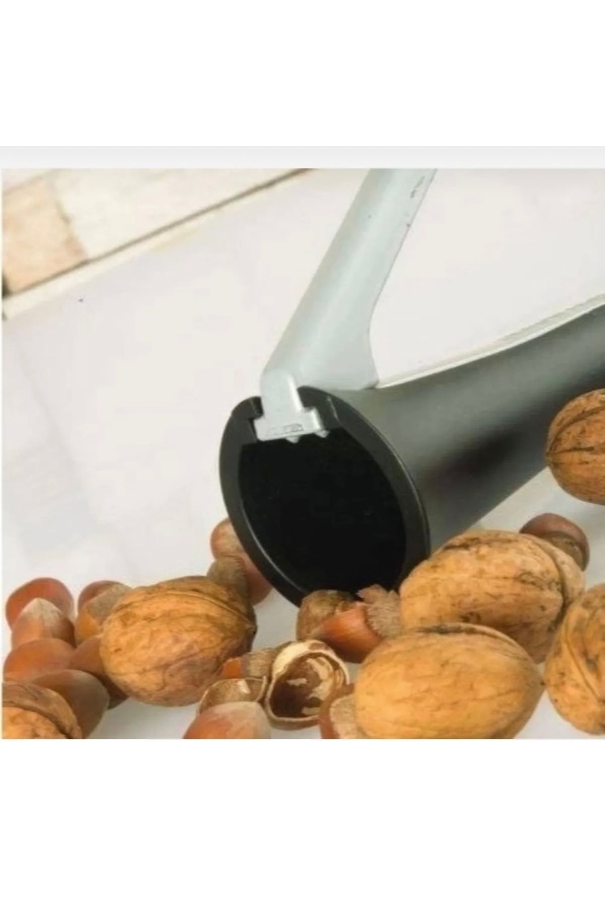 holy-Metal Walnut and Hazelnut Cracker Hazelnut Walnut Crushing Tool 3