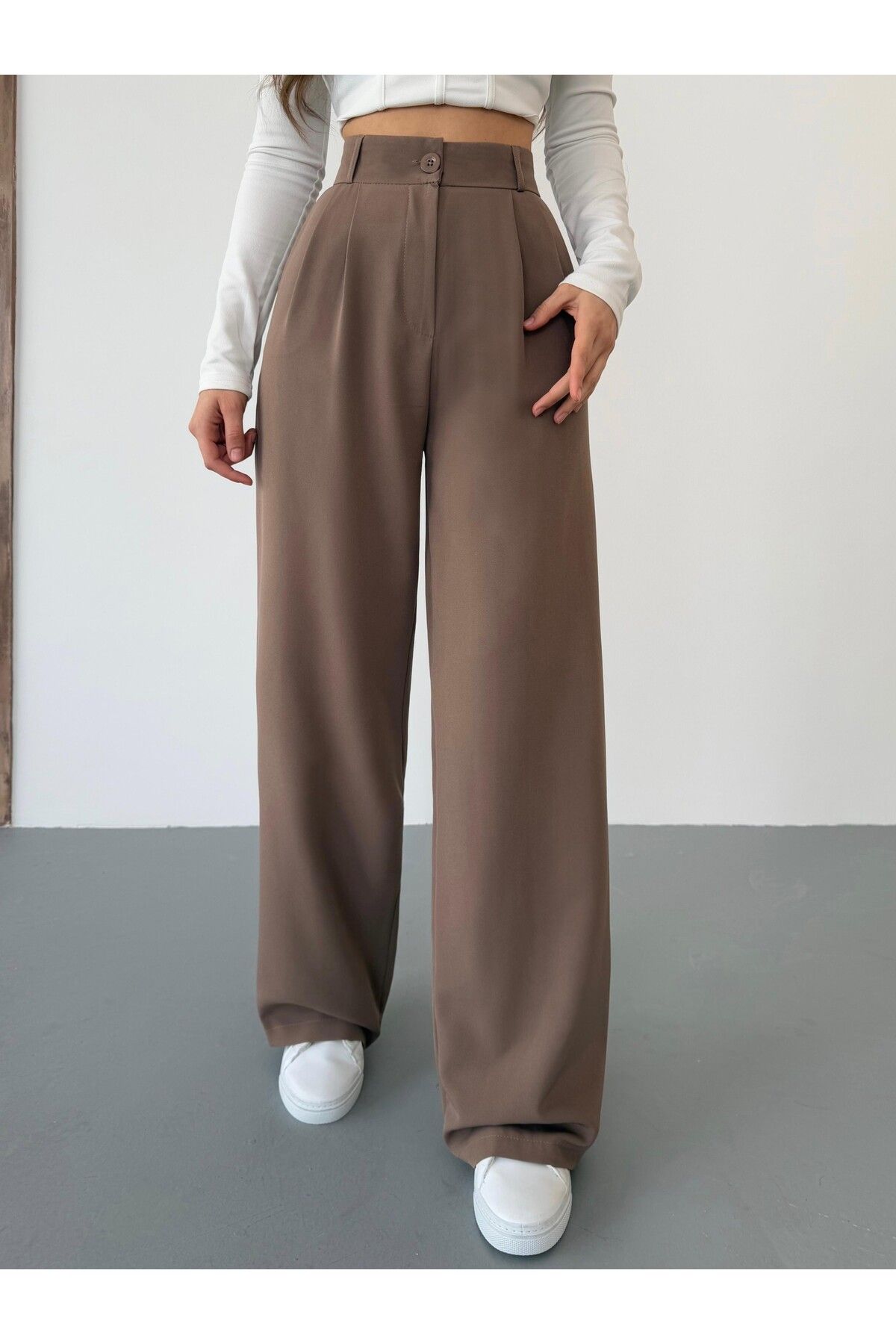complete the look image