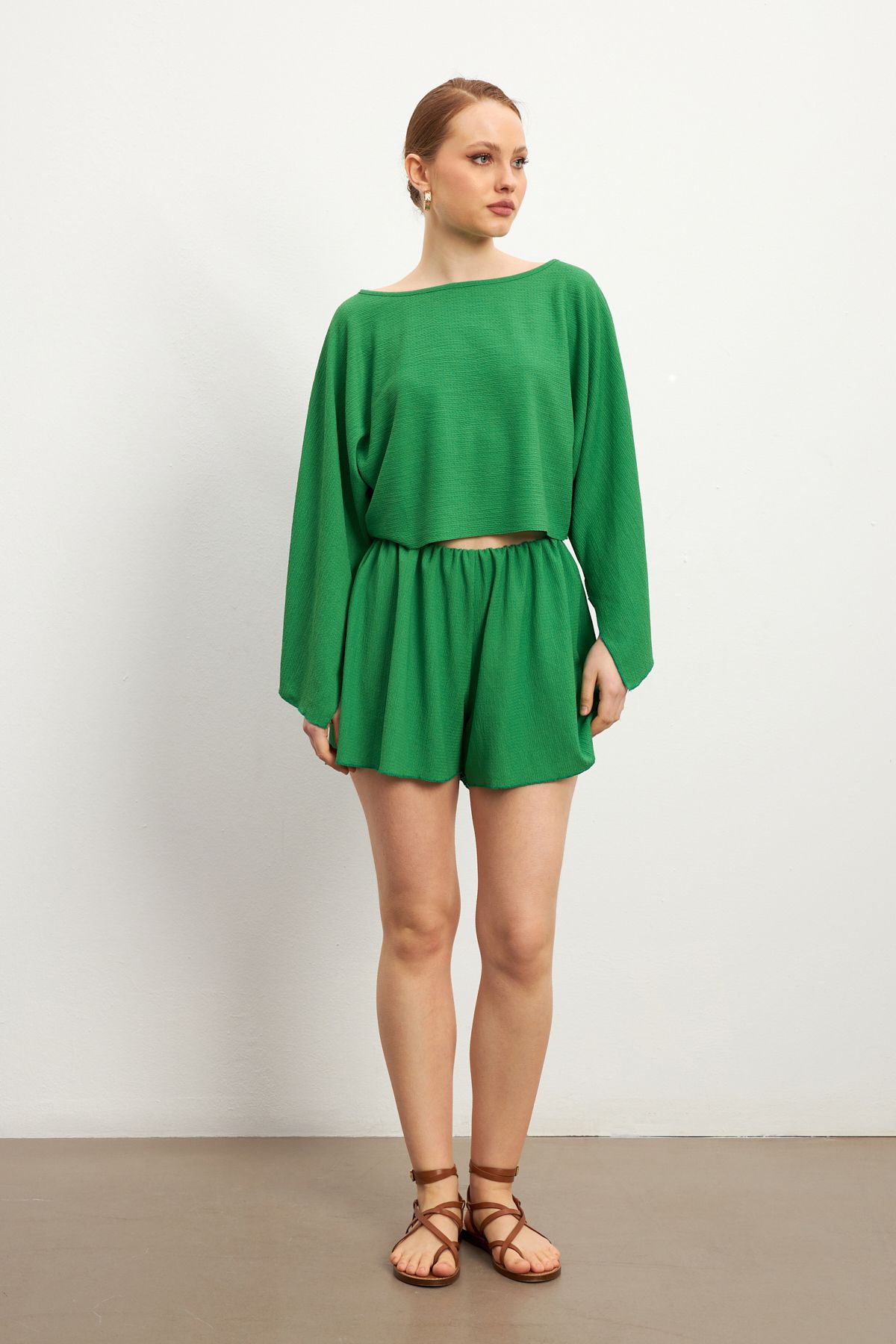 MODAGEN-Costum verde cu mânecă lungă și pantaloni scurți pentru femei 2