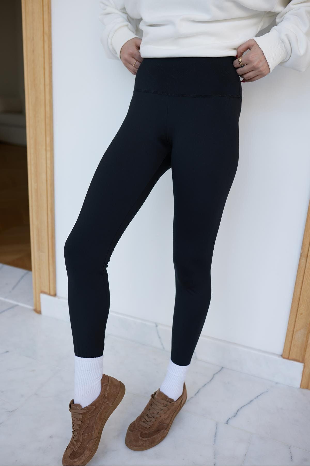 Askı Nişantaşı-Black Text Printed Leggings 2