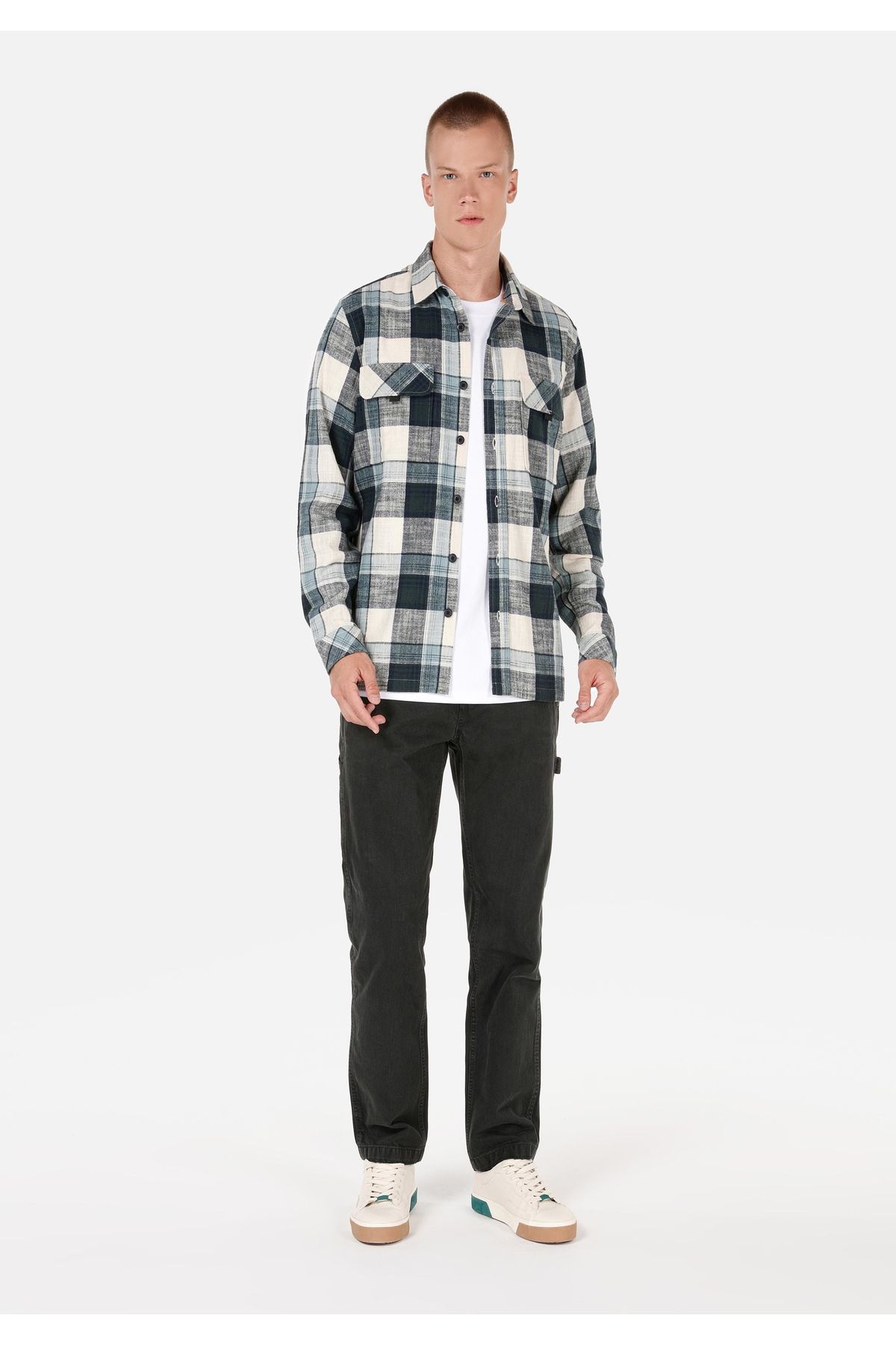 complete the look image