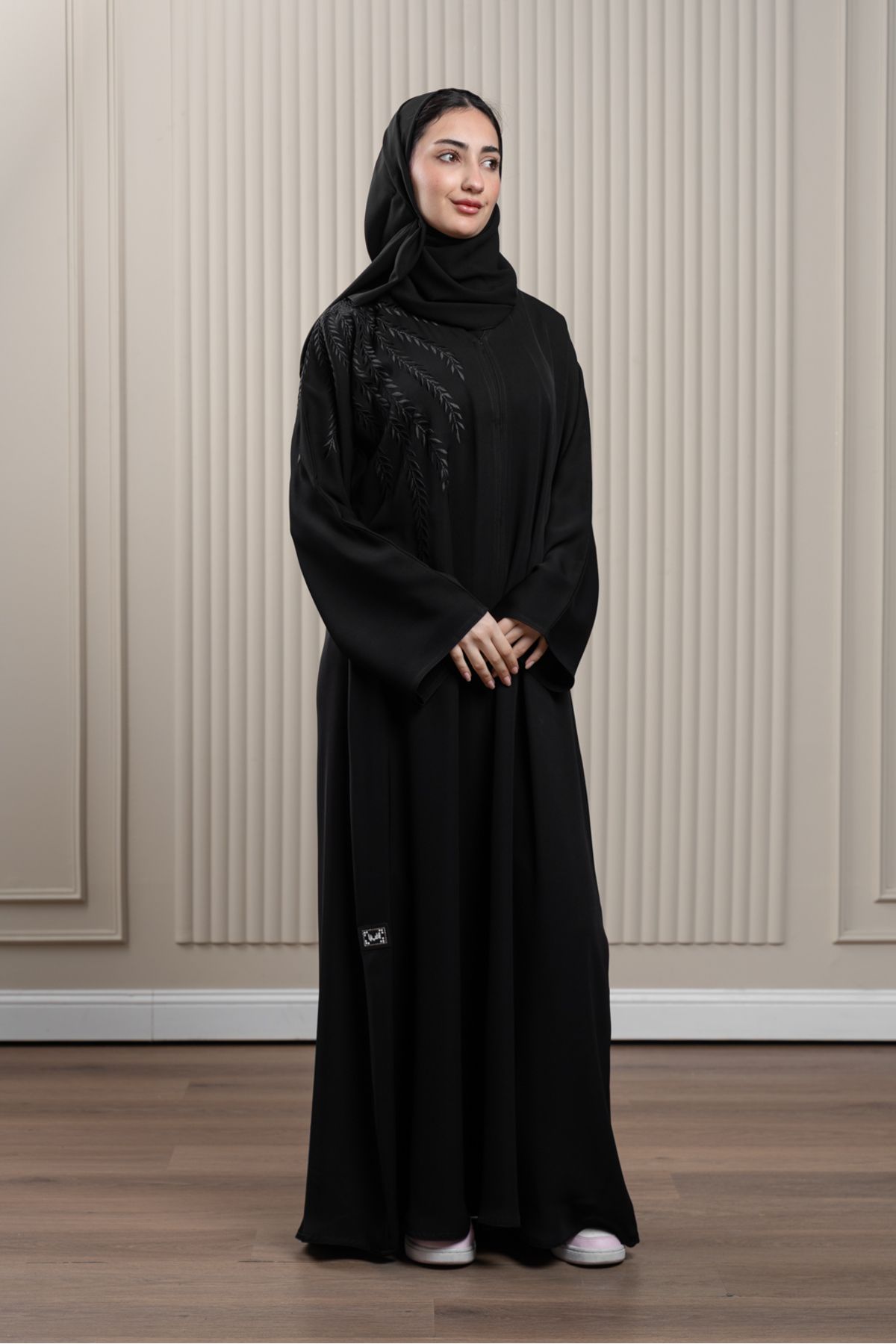 LAVİNİA-Lavinia women aba with shoulder embroidery on the right side and the sleeve. 3