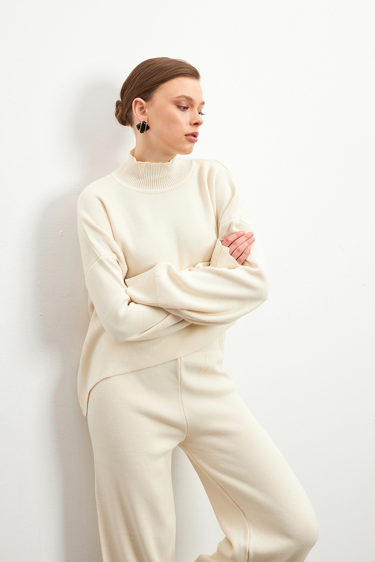 Bipantolon-Women's Ecru High-Rise Asymmetrical Cut Detailed Oversize Long Sleeve Sweater Trousers Knitwear Top and Bottom Set 6