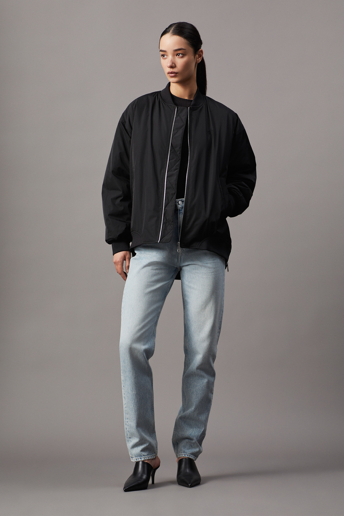 Calvin Klein Eredeti Slim Fit egyenes nadrág