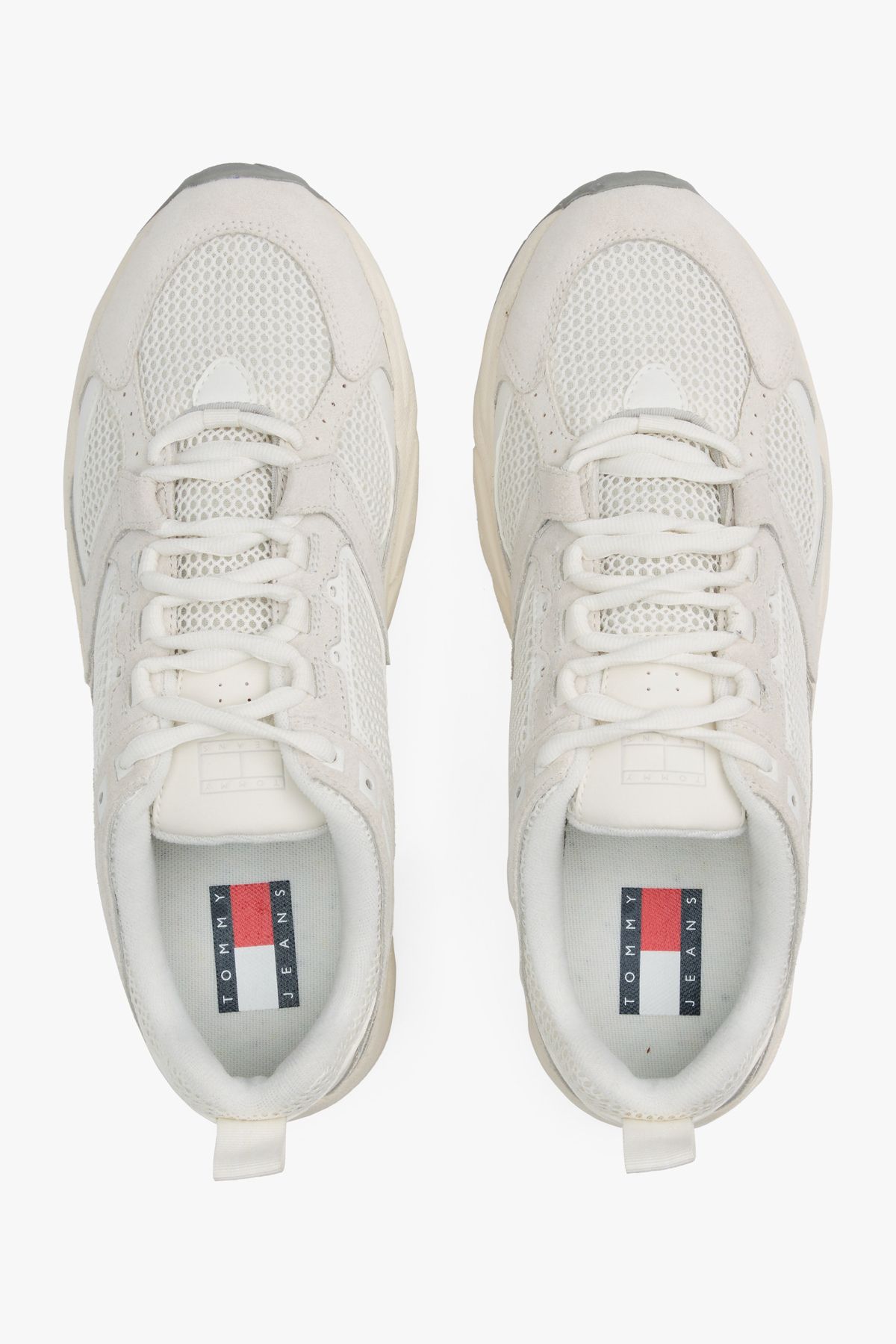 Tommy Hilfiger-Archive'97 - Simple and Stylish Design 3