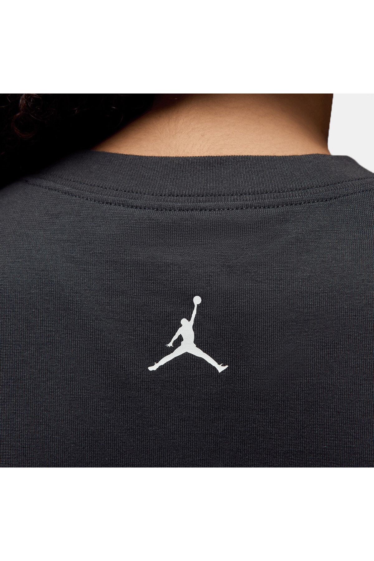 JORDAN-W J SS OS GFX TEE – BQ-Modell 2