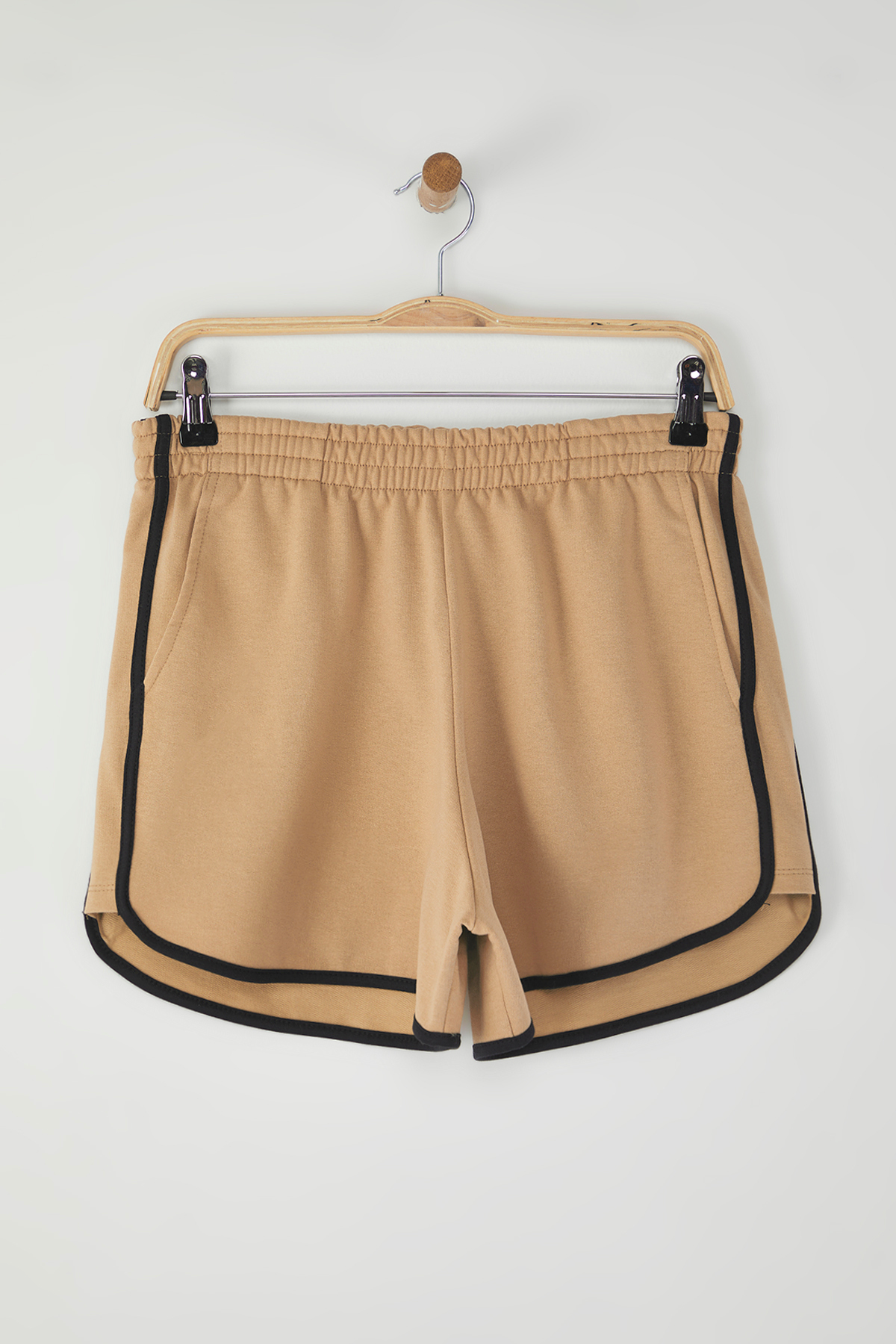 Trendyolmilla  Vizon Yüksek Bel Biye Detaylı Kısa/Mini Esnek Lastikli Örme Şort & Bermuda TWOSS24SR00211 - Görsel 5