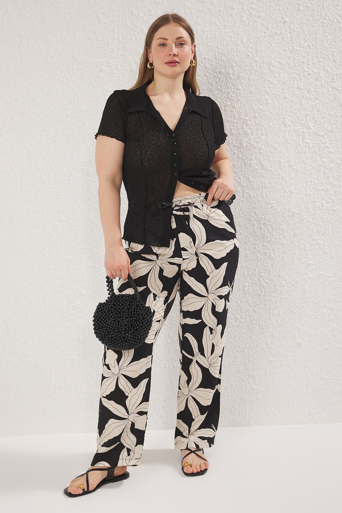complete the look image