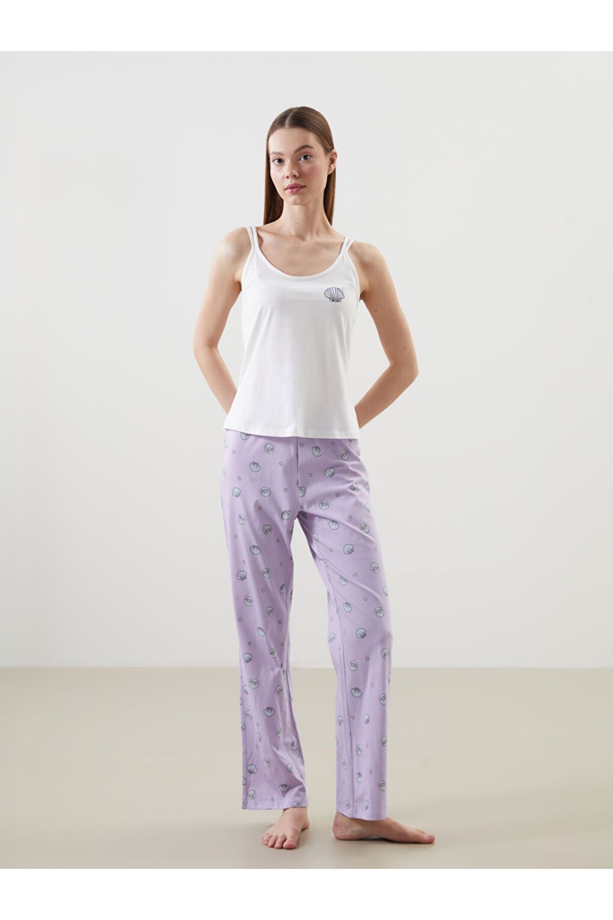 LC Waikiki U Yaka Baskılı Kadın Pijama Takımı