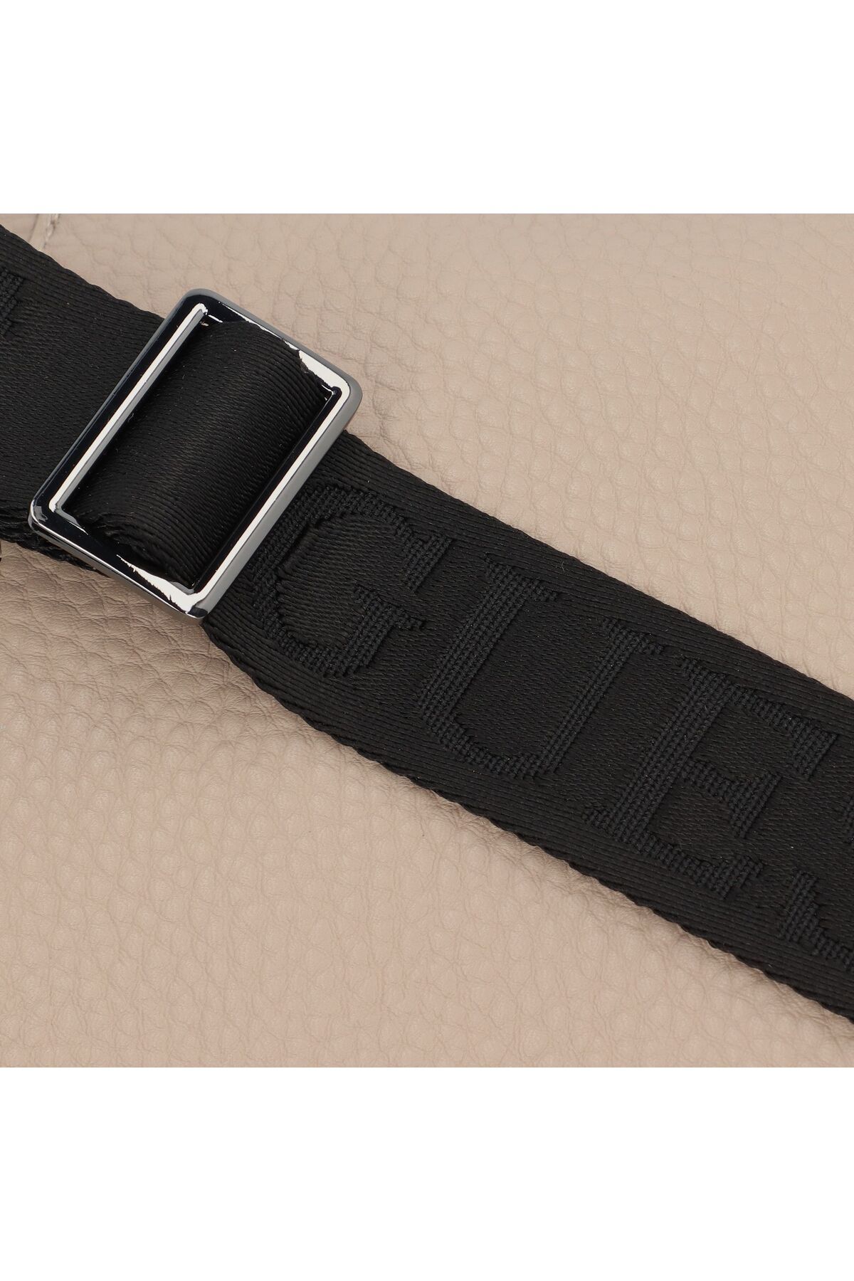 Guess-Torino Umhängetasche 20 cm 4