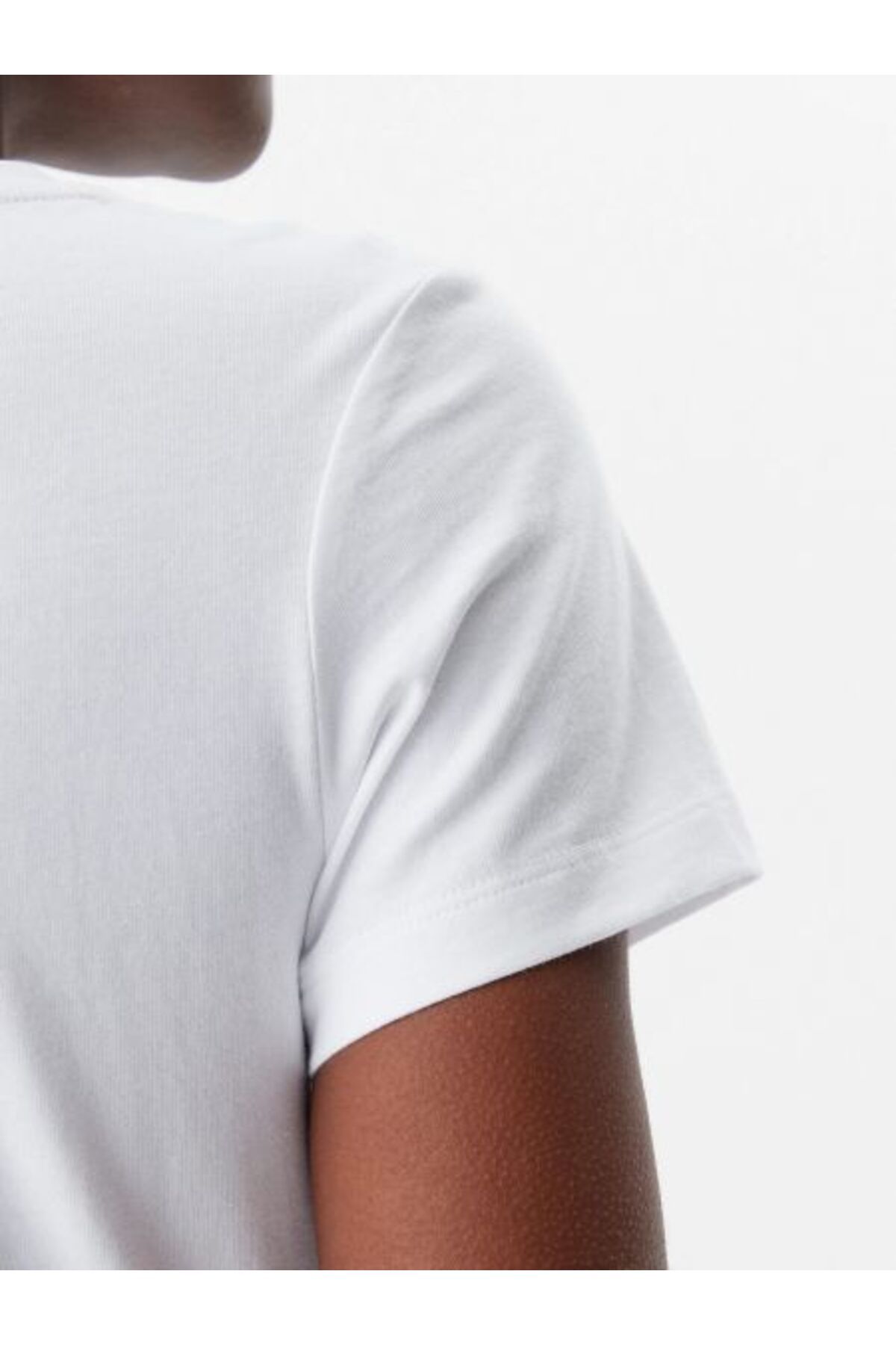 Calvin Klein-White T-Shirt 5