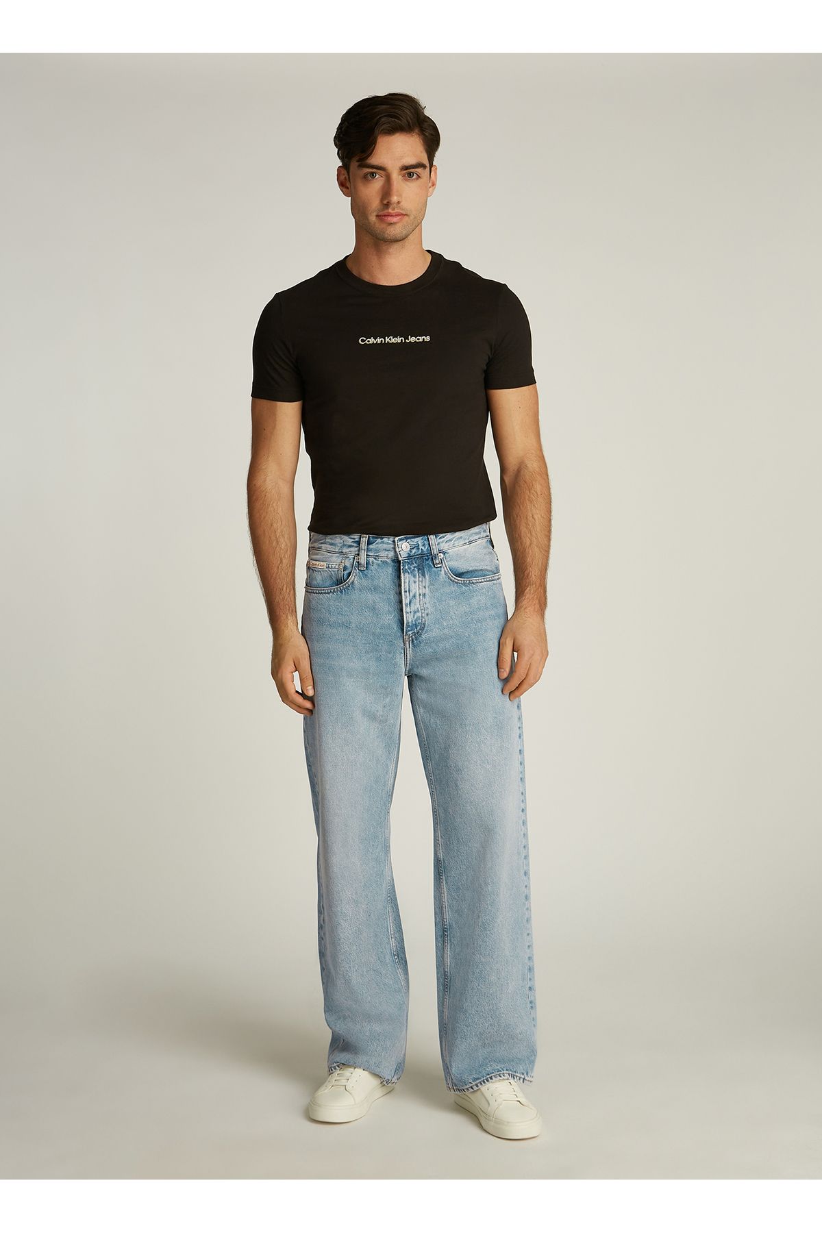 complete the look image