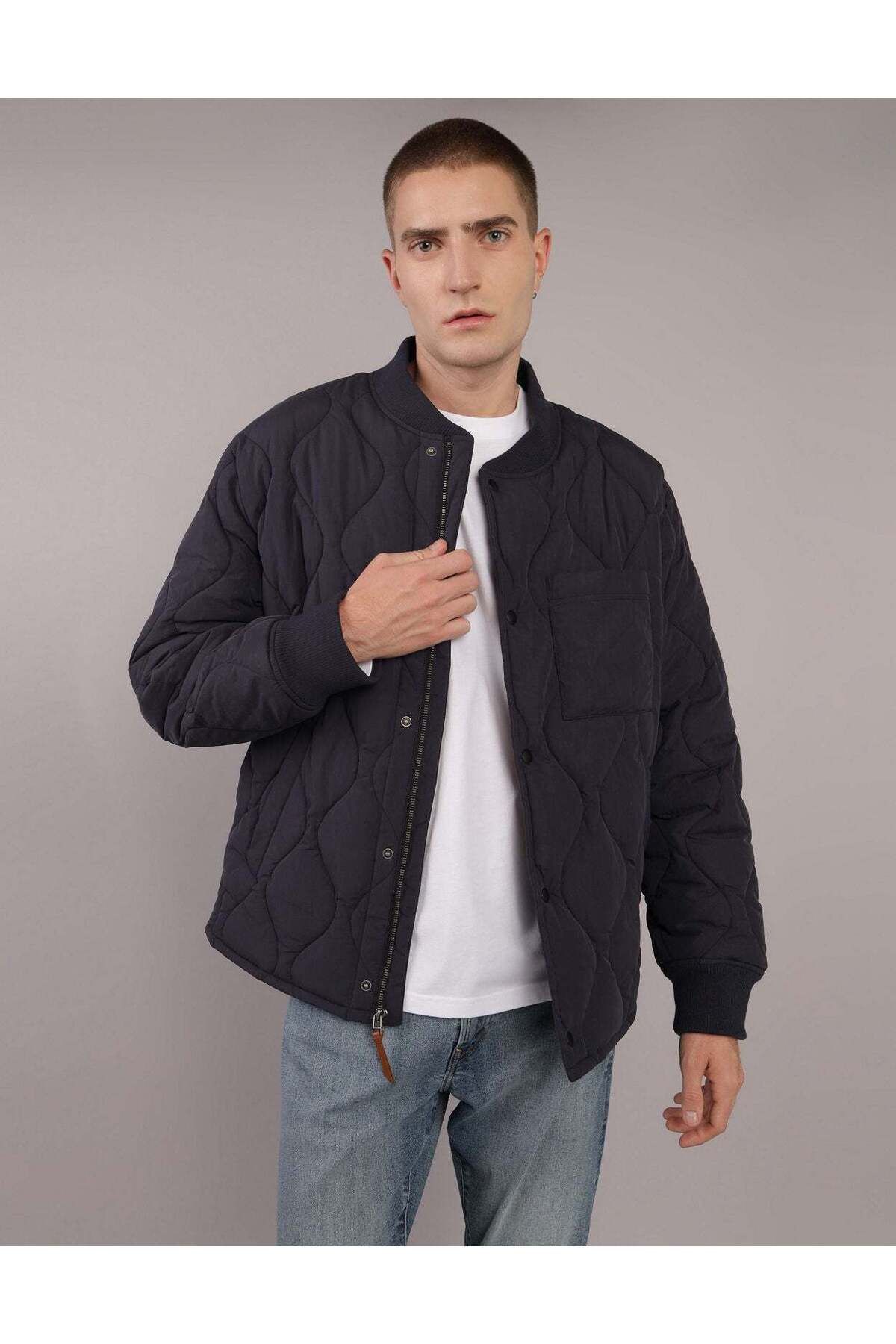 AMERICAN EAGLE-AE Quilted Bomber Jacket 1