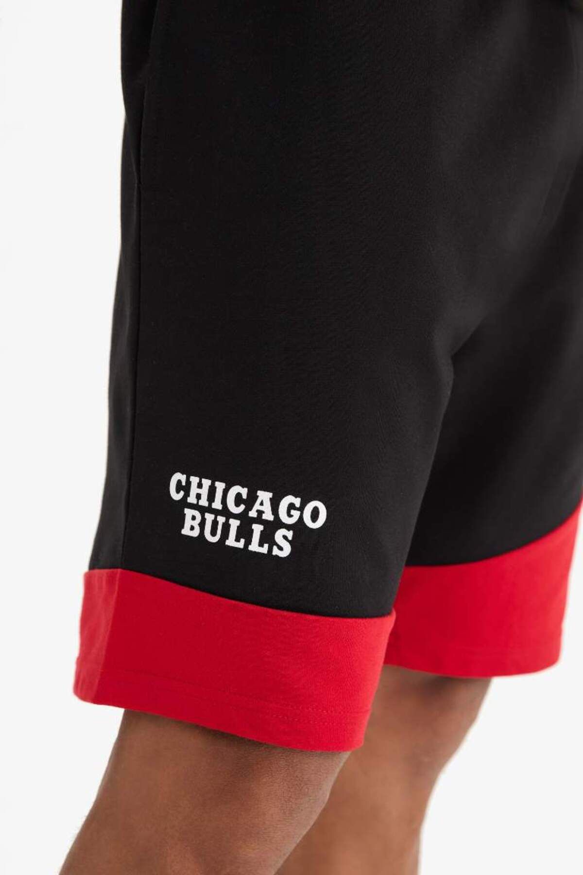 DeFacto-New Season Defactofit Nba Chicago Bulls Standard Fit Straight Leg Shorts 6