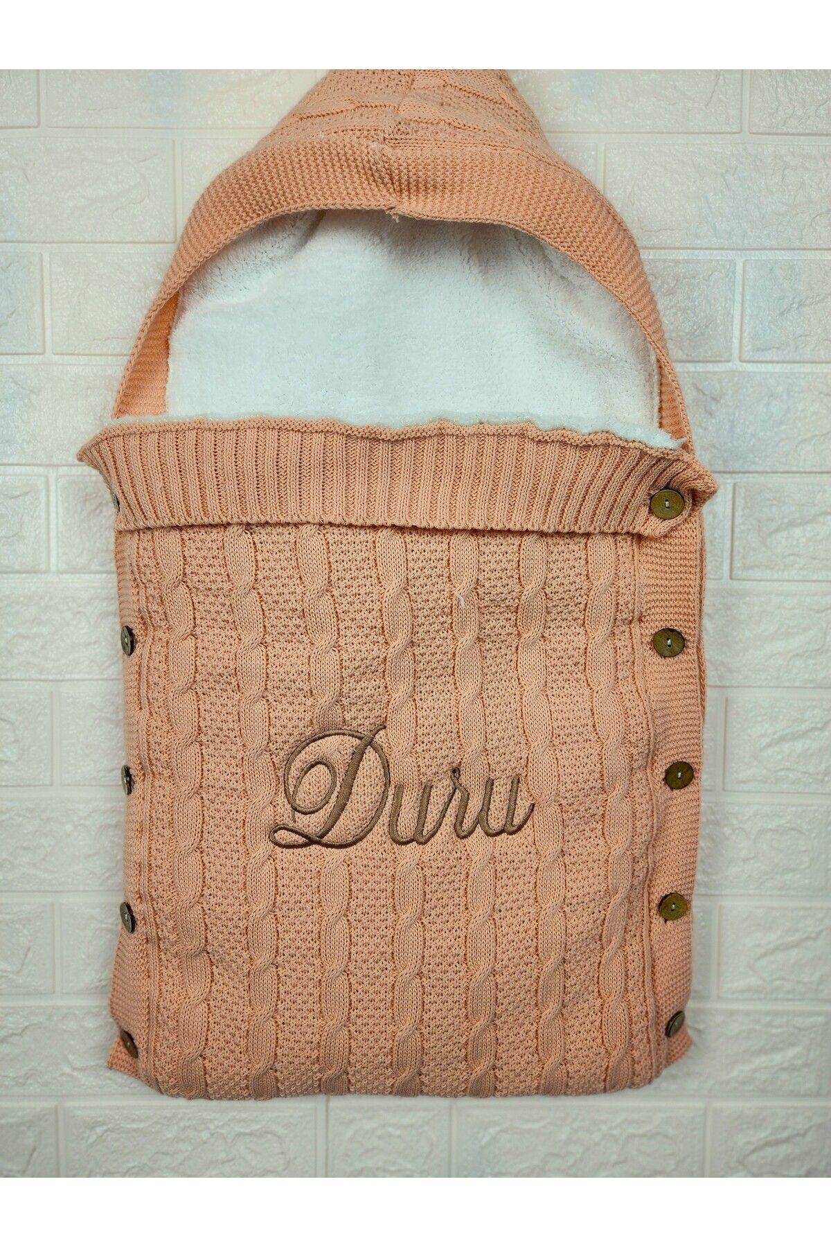 tinykiddesign Oeko Sertifikalı Bebek Kundağı Triko Içi Peluş Örgülü Istediğiniz Ismi Nakışla Yazıyoruz fotoğrafı 4 (önizleme)