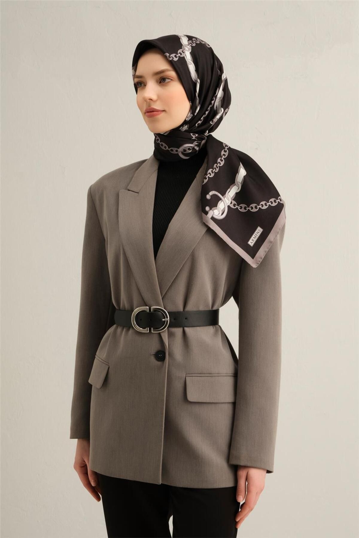 Armine-Patterned Silk Sura Scarf Search Priority by Models 2