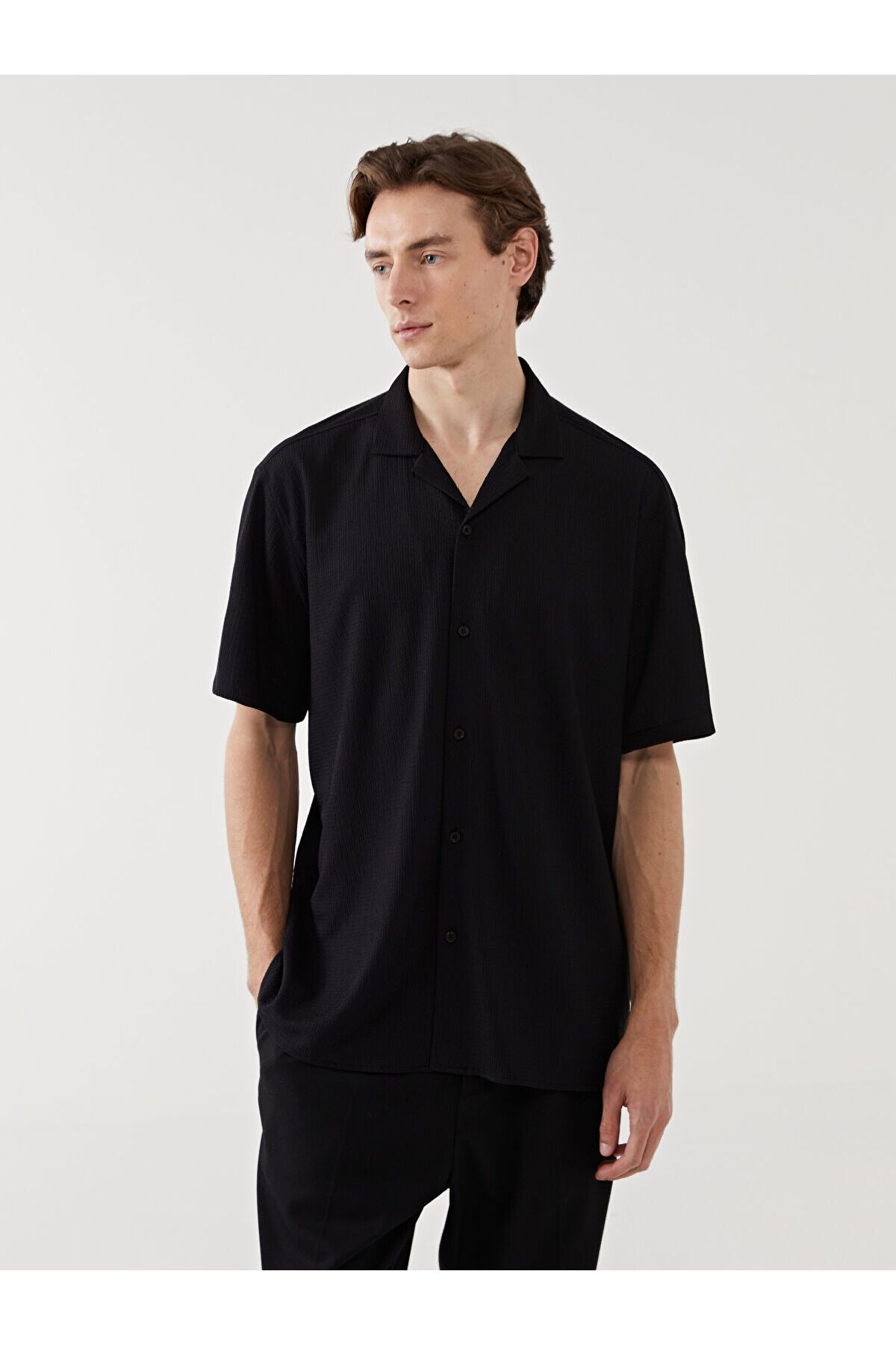 LC Waikiki Regular Fit Kısa Kollu Erkek Gömlek