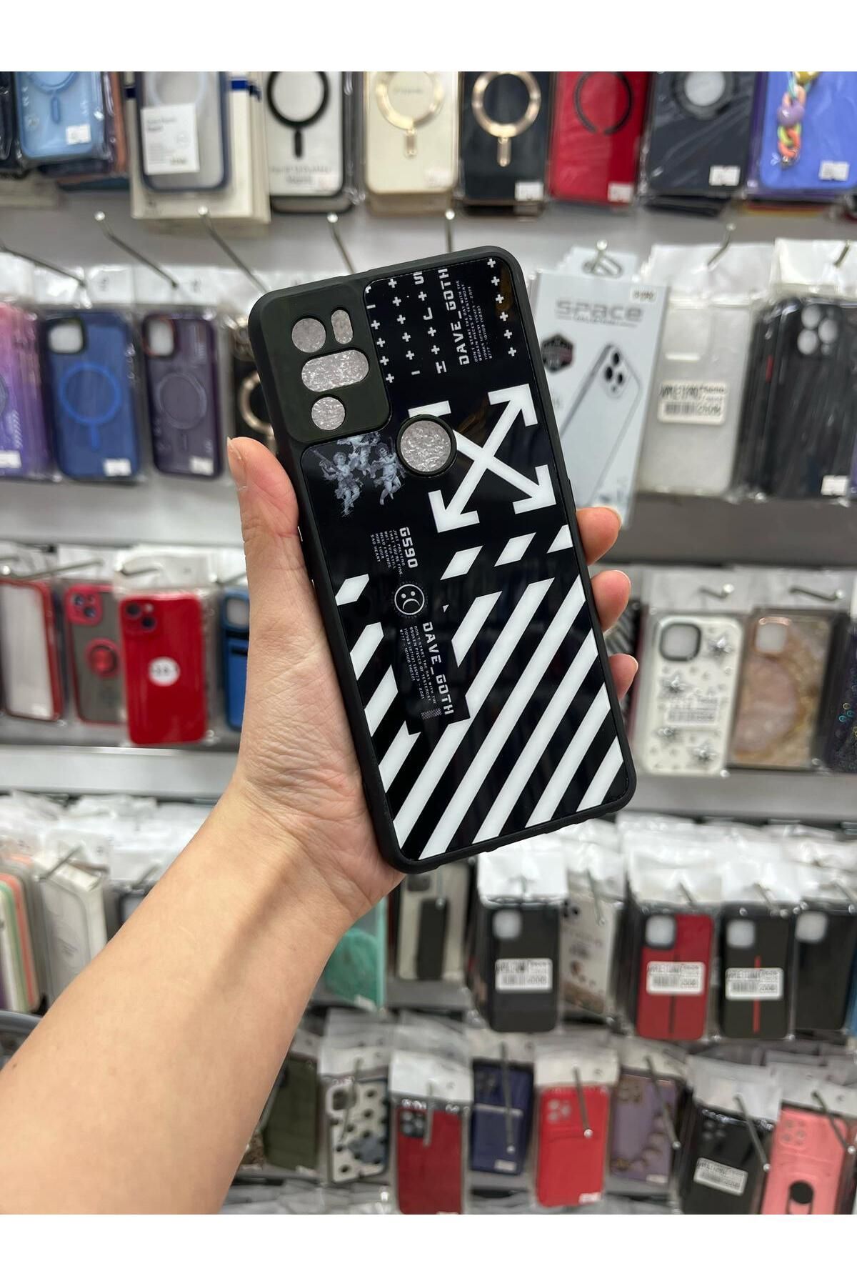 TECNOTREND Omix X500 / X300 Uyumlu Parlak Desenli Sert Silikon Kılıf