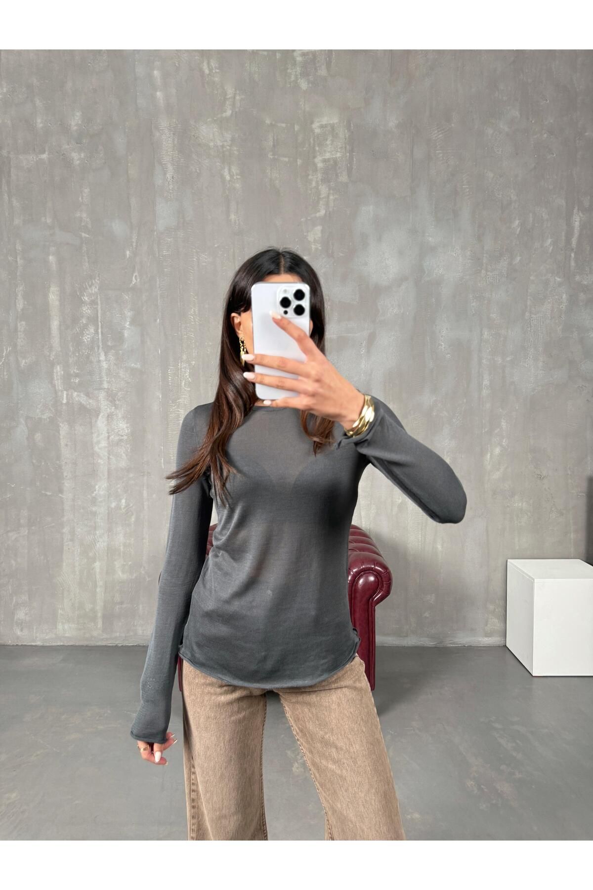 Gaus-Anthracite Transparent Crew Neck Knitwear 2