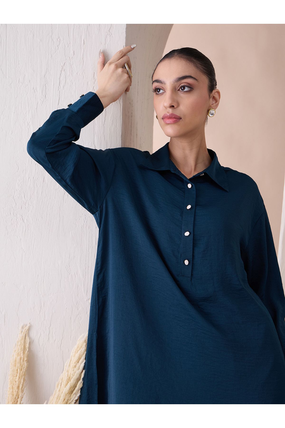 Femmella By Styli-Solid Collared Long Tunic and Straight Pants Co-Ords 4