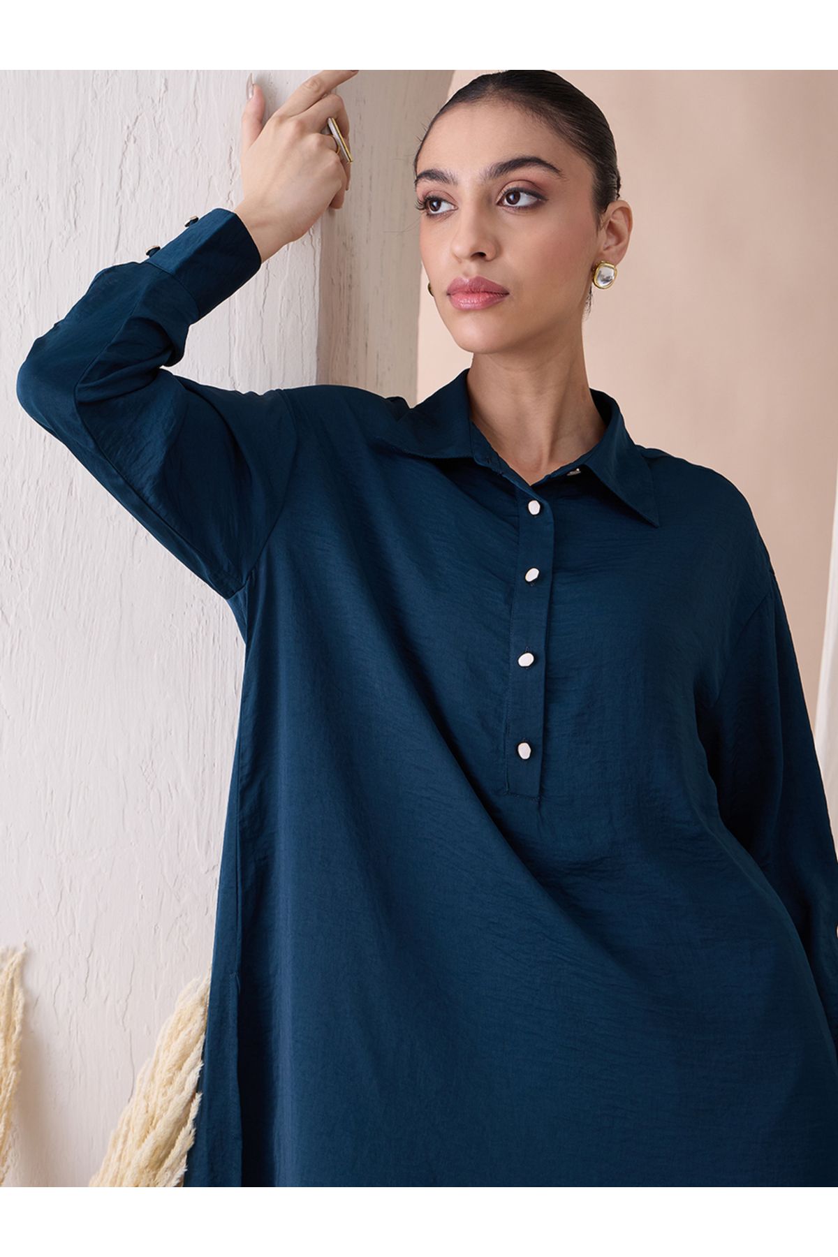 Femmella By Styli-Solid Collared Long Tunic and Straight Pants Co-Ords 5