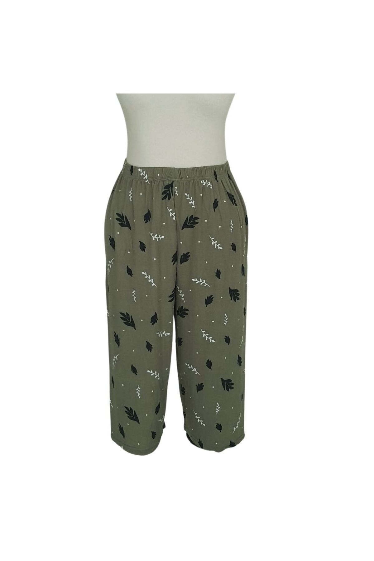 Gülfirik Tasarım-Khaki Floral Leaf Capri Length Knitted Large Size Women's Summer Pajama Set 5