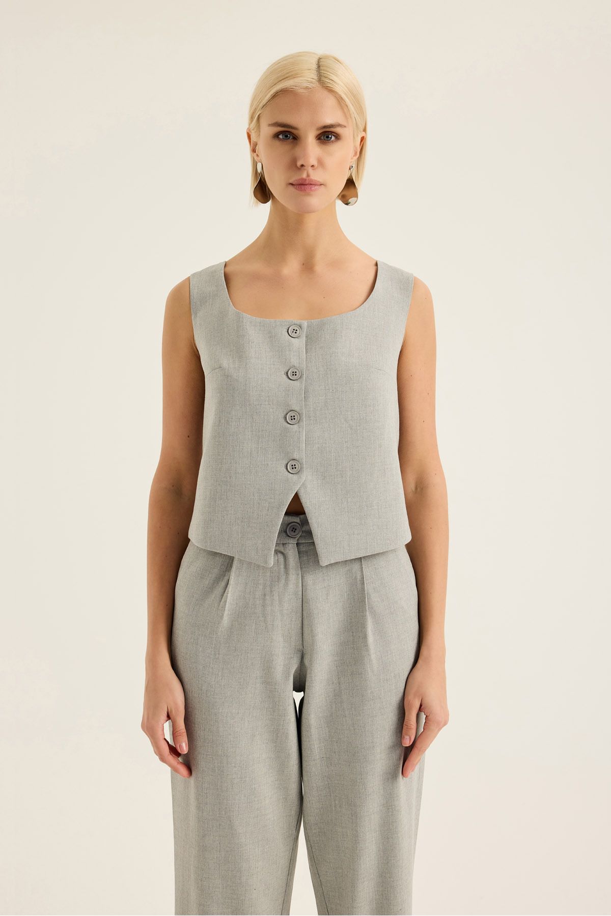 SEVİLEN-Square Collar Buttoned Vest 1