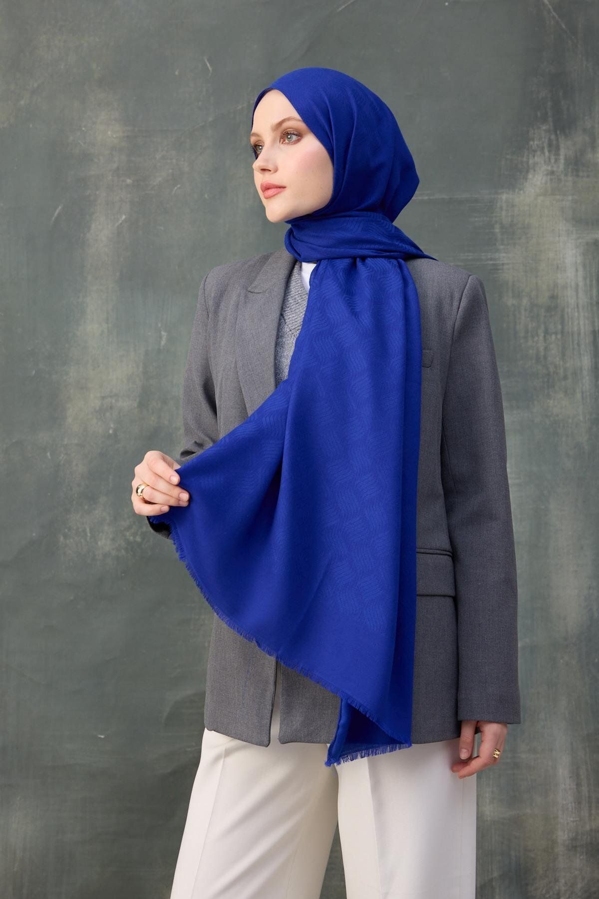 İpekhan-Wavy Pattern Cotton Jacquard Shawl 2