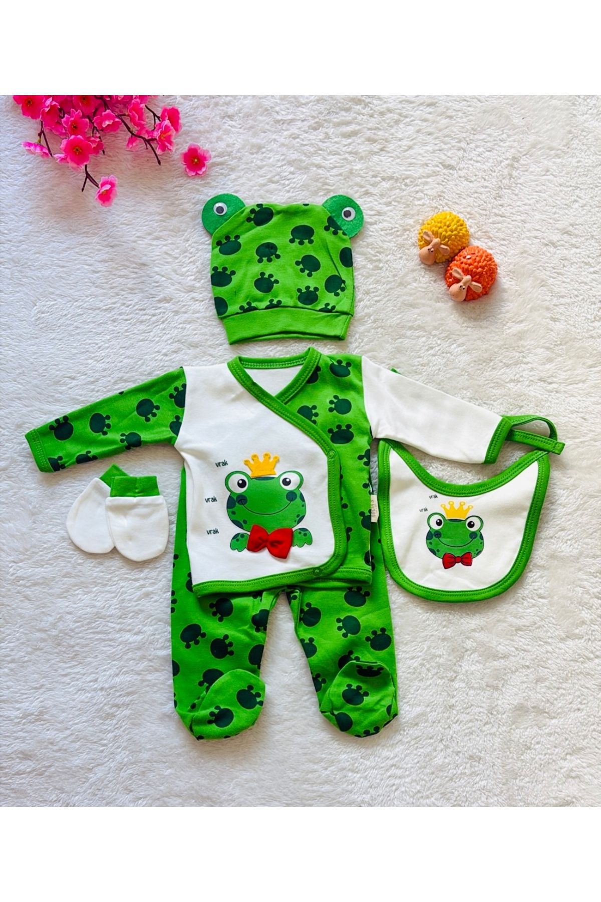 Neciks-100% Cotton Frog Pattern Newborn Hospital Exit Baby Suit 2