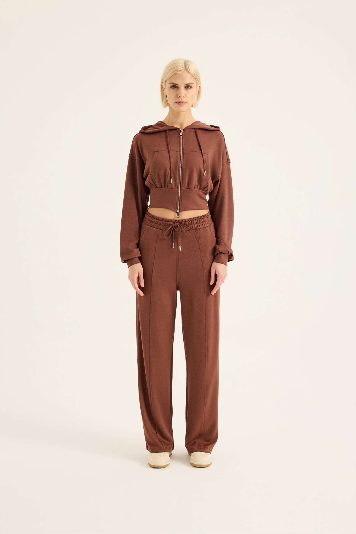 Soft Fabric Crop Sweat Suit