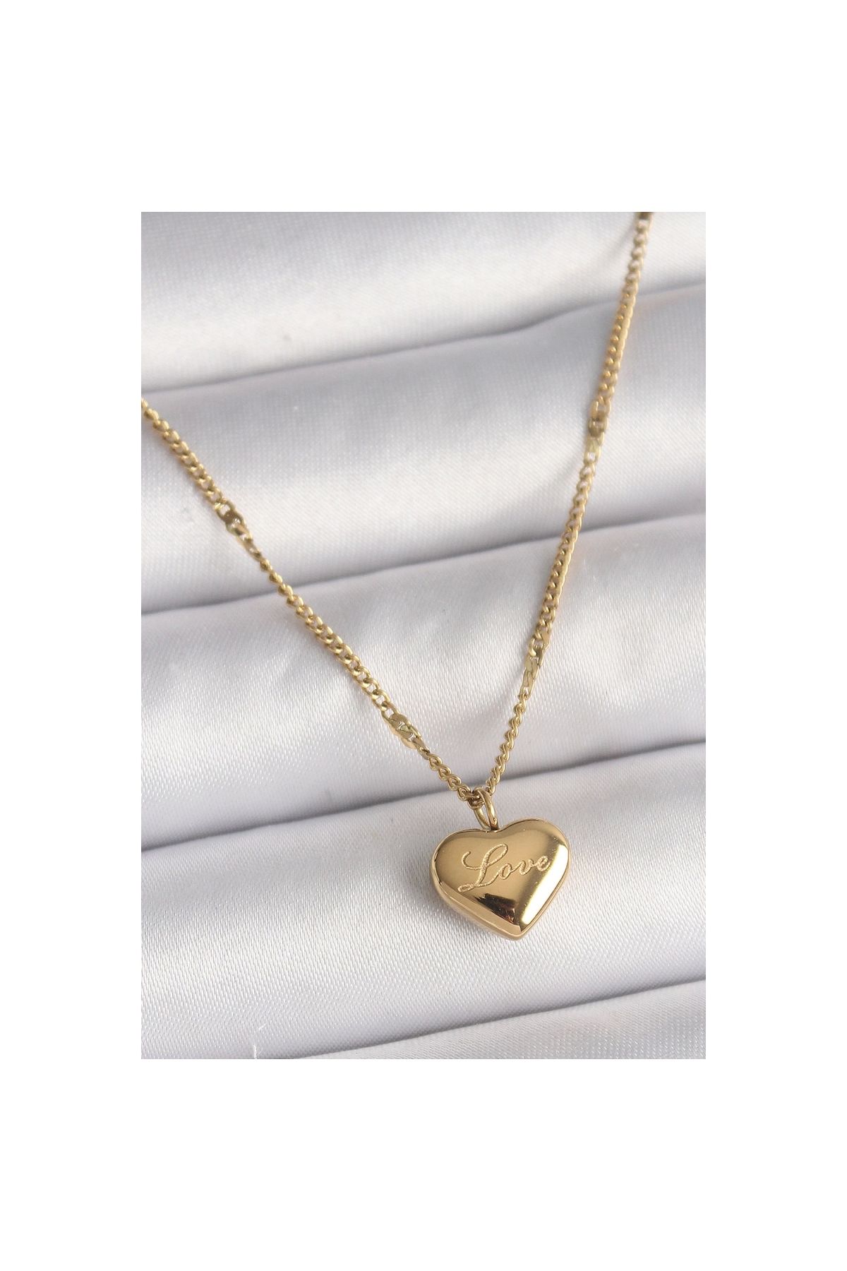Narnuga 316L Çelik Gold Renk Zincir Love İşlemeli Kalp Figür Kadın Kolye - TJ-BKO9778