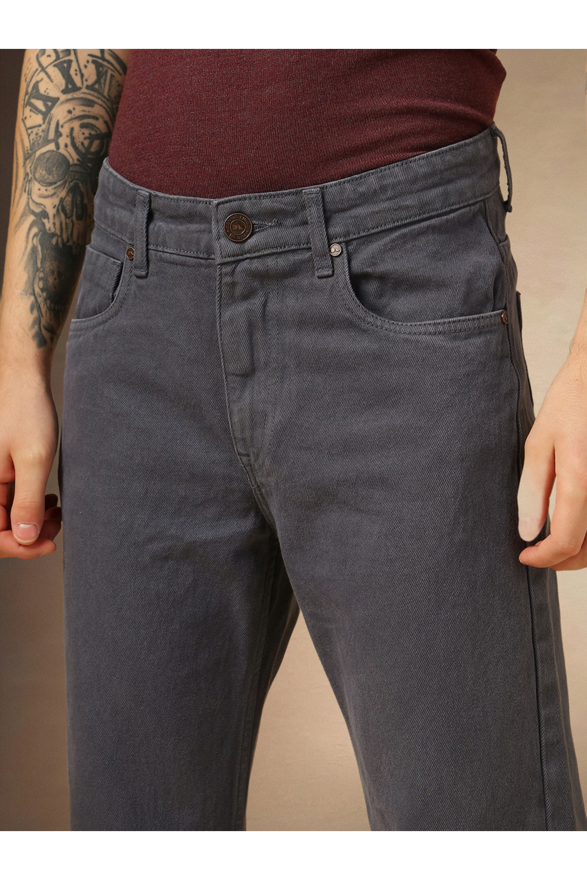 Dennis Lingo By Styli-Mid Rise Straight Fit Jeans 4