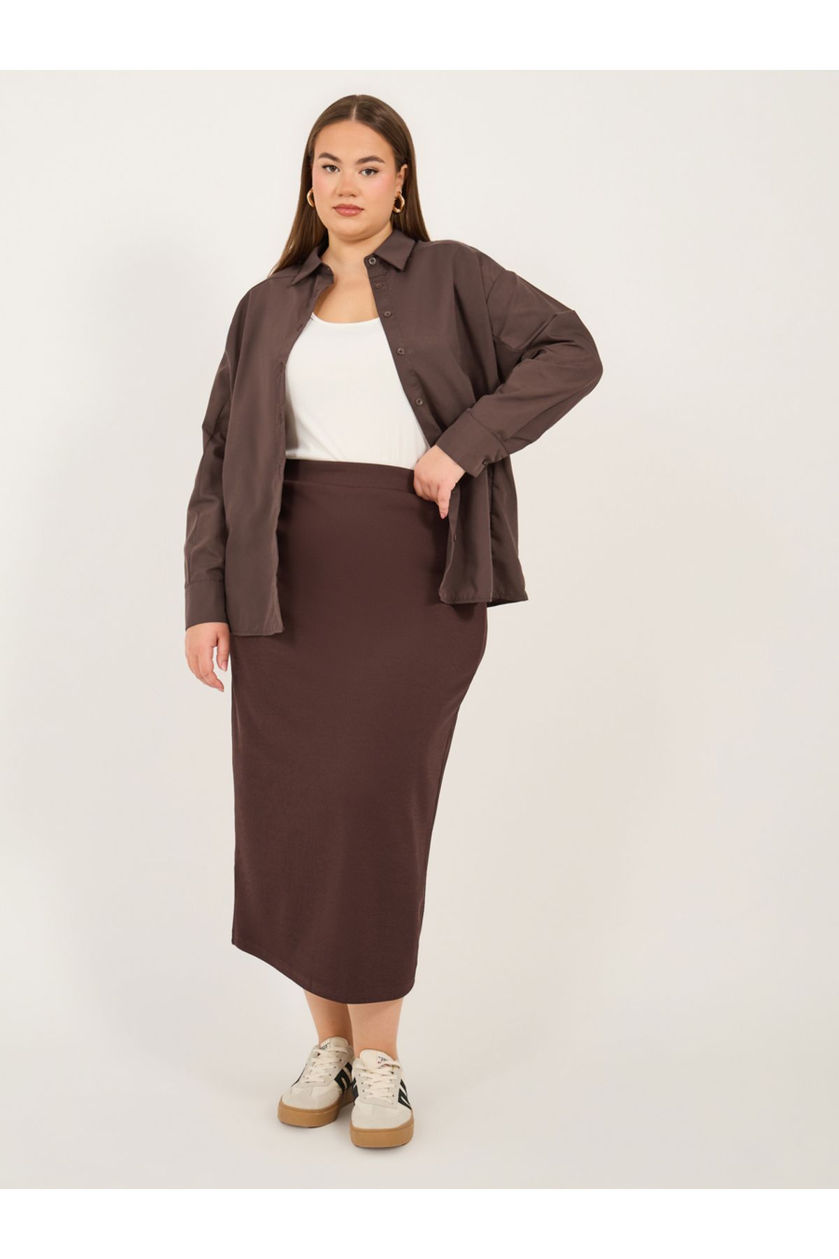 Styli-Plus Size Solid Oversized Collared Shirt 2