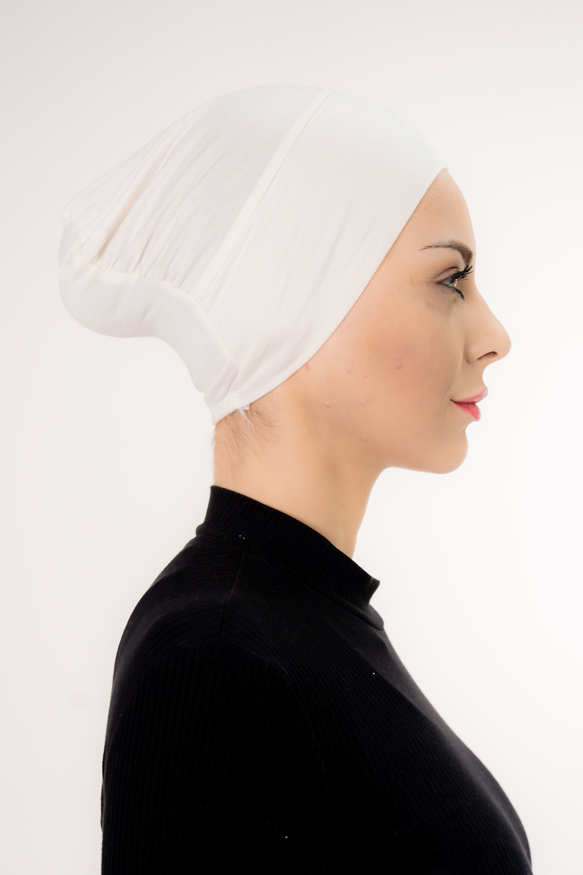 Şalcenneti.com-Practical Cream Color Bonnet with Snap-On Front Seamless 4