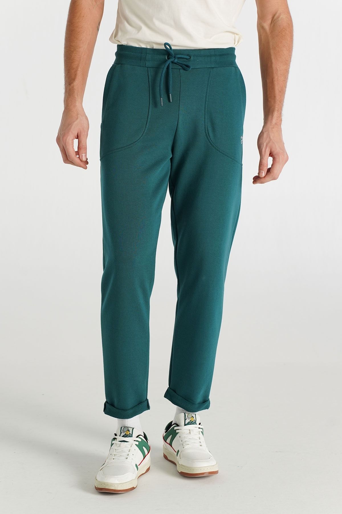 complete the look image
