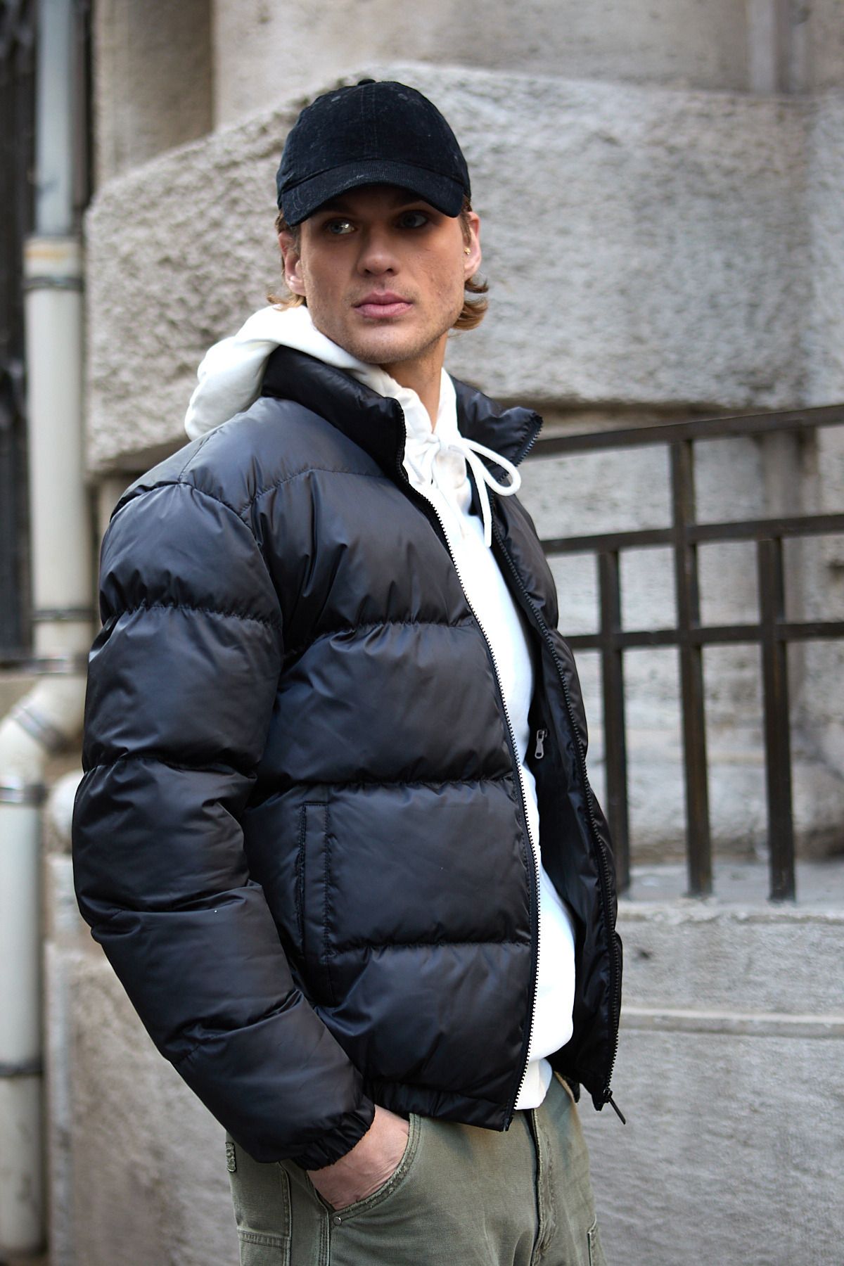 Danger-Men's Oversize Puffer Jacket Black 4