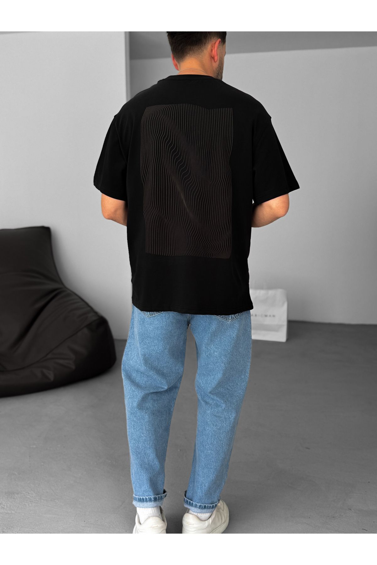 complete the look image