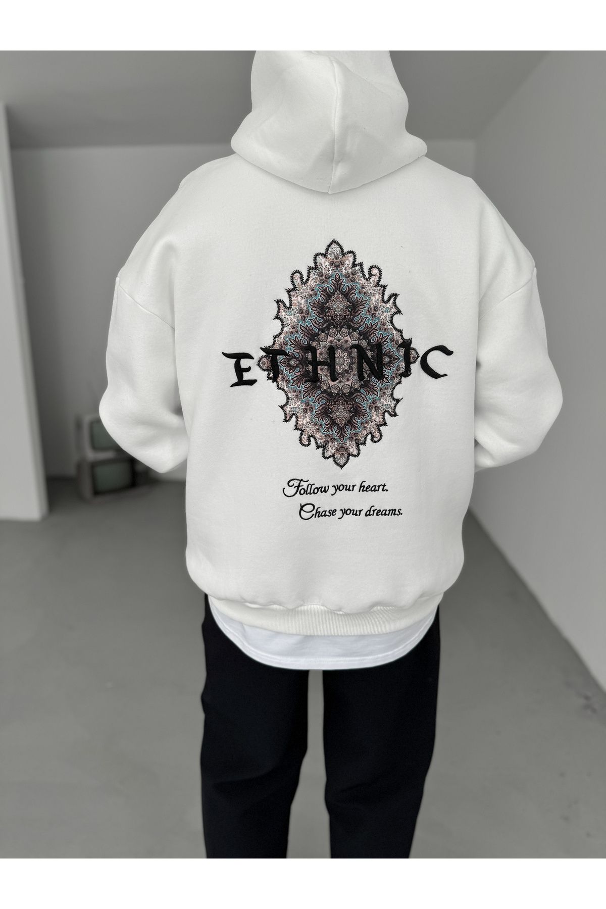 BYBASICMAN-White Ethnic Patchli Hooded Sweat B-2021 1