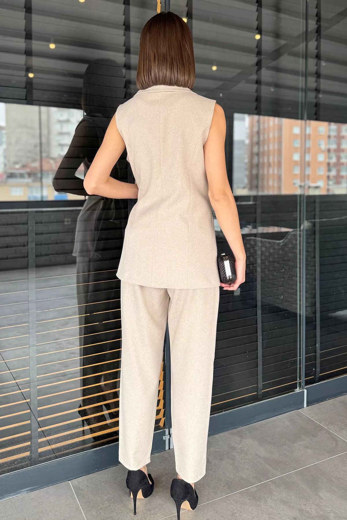 GÜLSELİ-Women's Stone Brooch Detailed Vest and Pantalon Double Set 4