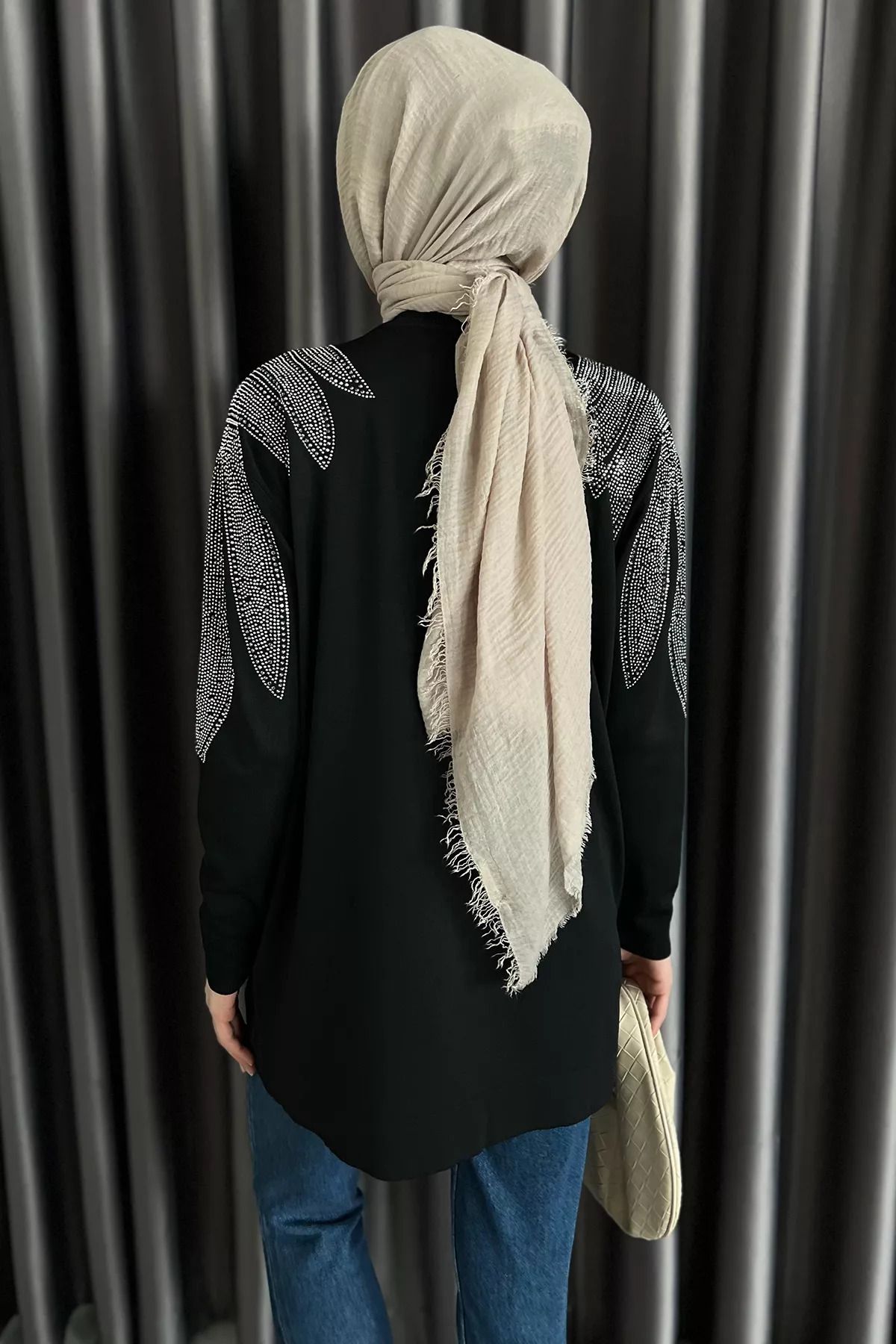 julude-Black Stone Embroidered Buttoned Hijab Knitwear Cardigan 8