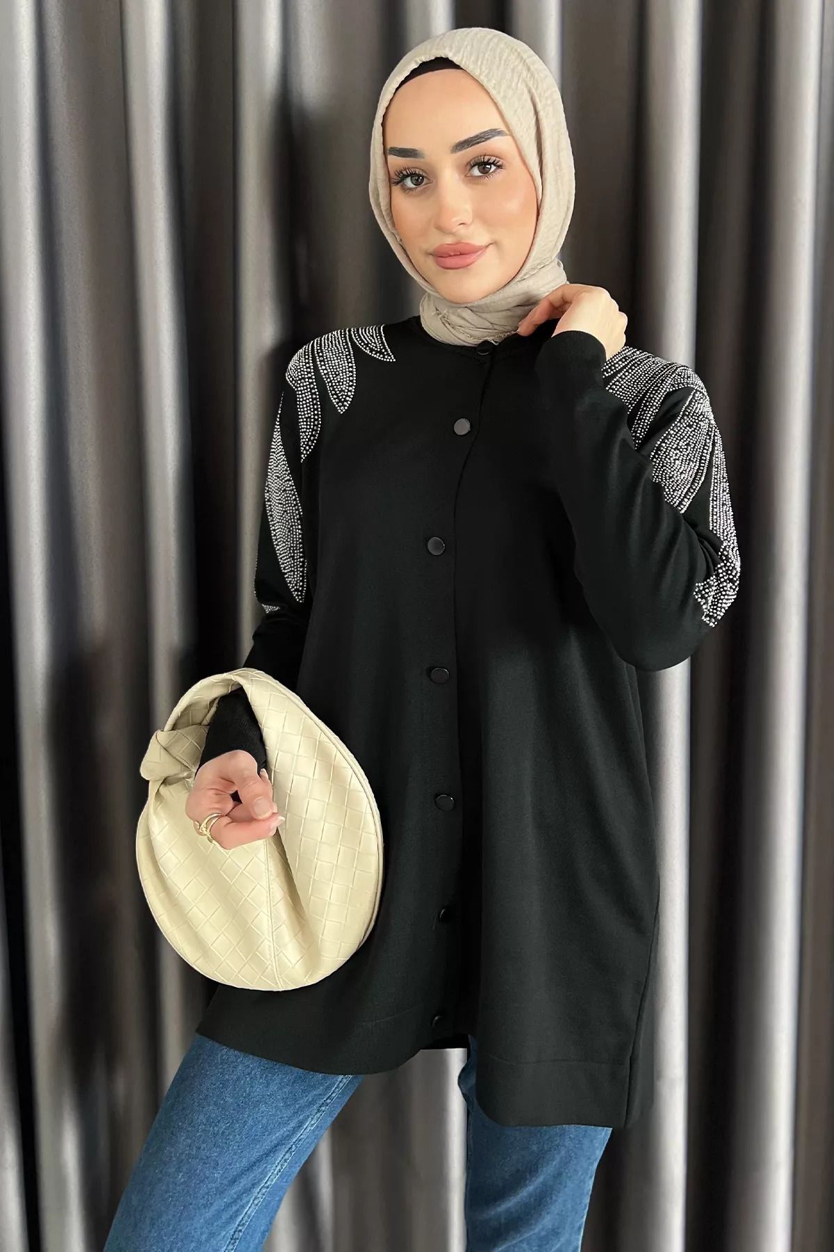 julude-Black Stone Embroidered Buttoned Hijab Knitwear Cardigan 5