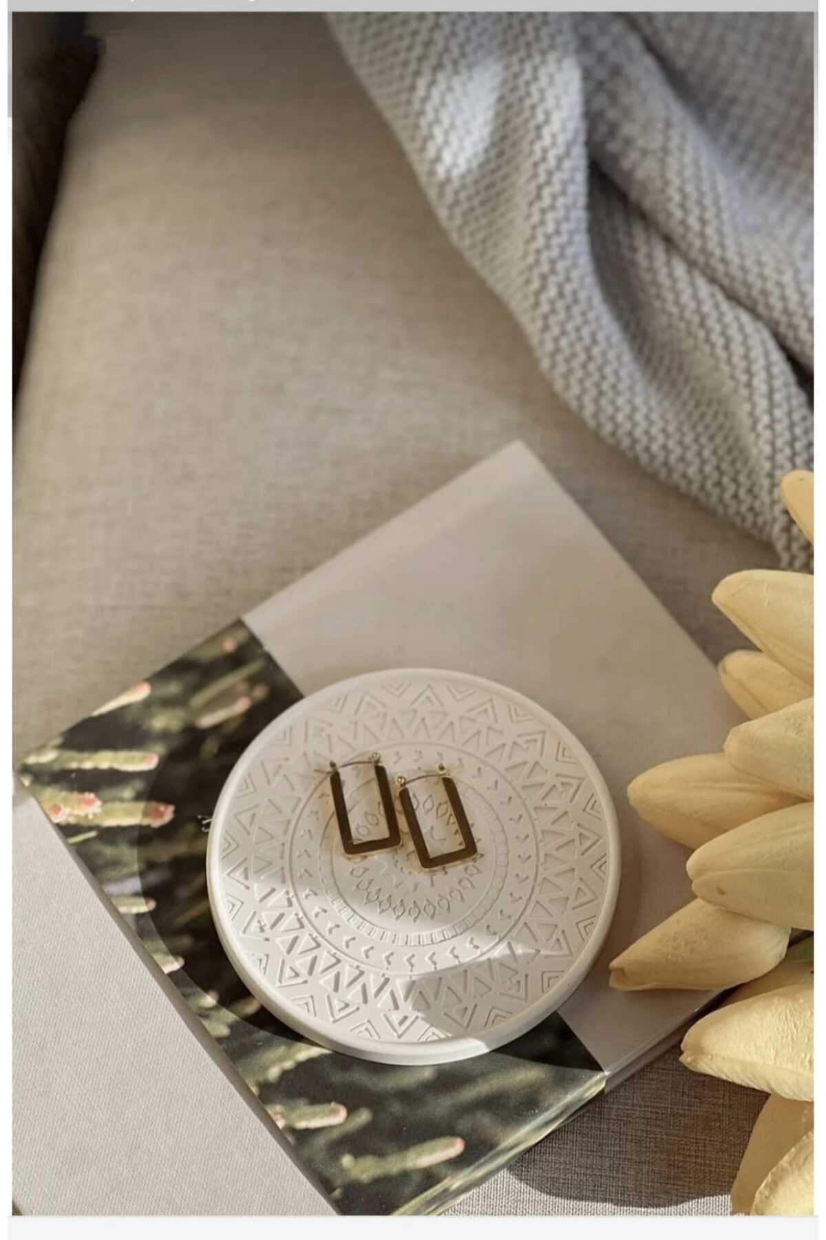 Decorative Concrete Coaster | White